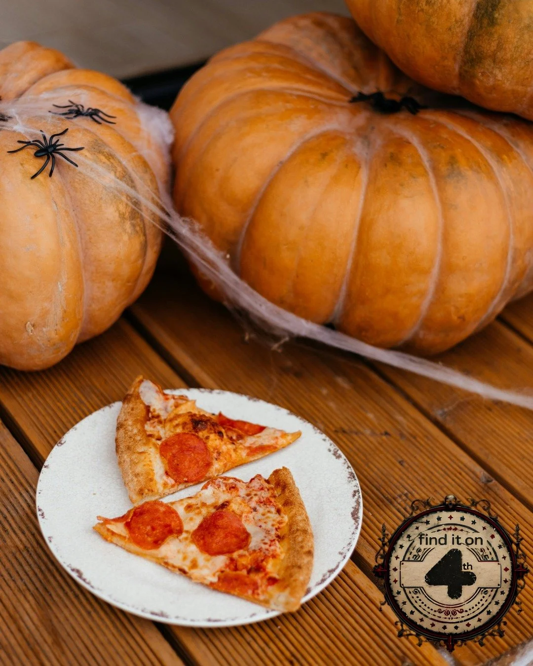 Halloween is a chance to get all your friends over for a little gothic-themed debauchery... and what&rsquo;s a party without a pizza? 😋 Pick up your party foods from @4th.street.pizza, @blazepizza, @famoso4st or @unclefatih 🍕🎃
