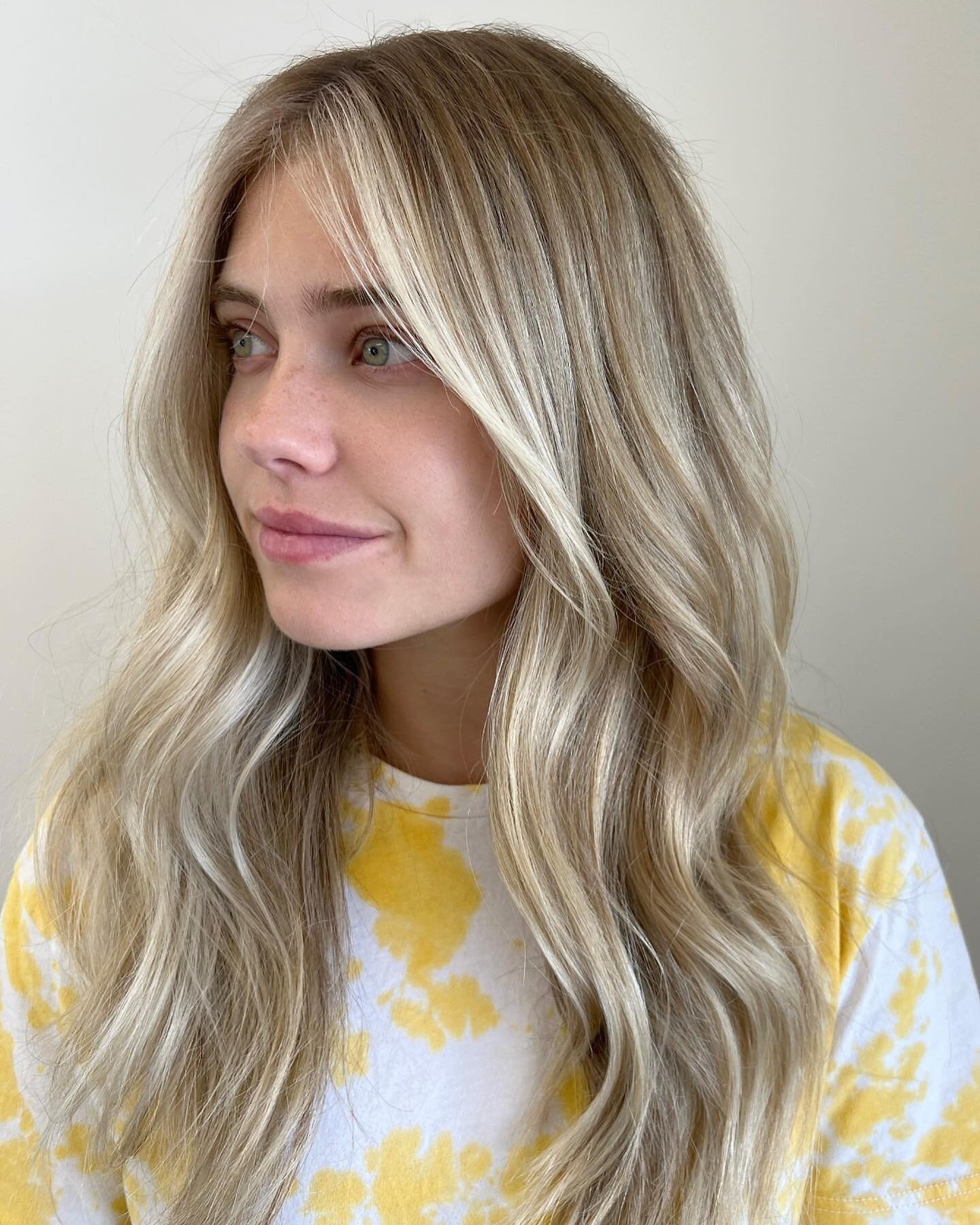 @hairbylindseyhansen got this beauty all ready for college ✨ using our new city blonde signature blonding technique to create the perfect grow out ✨