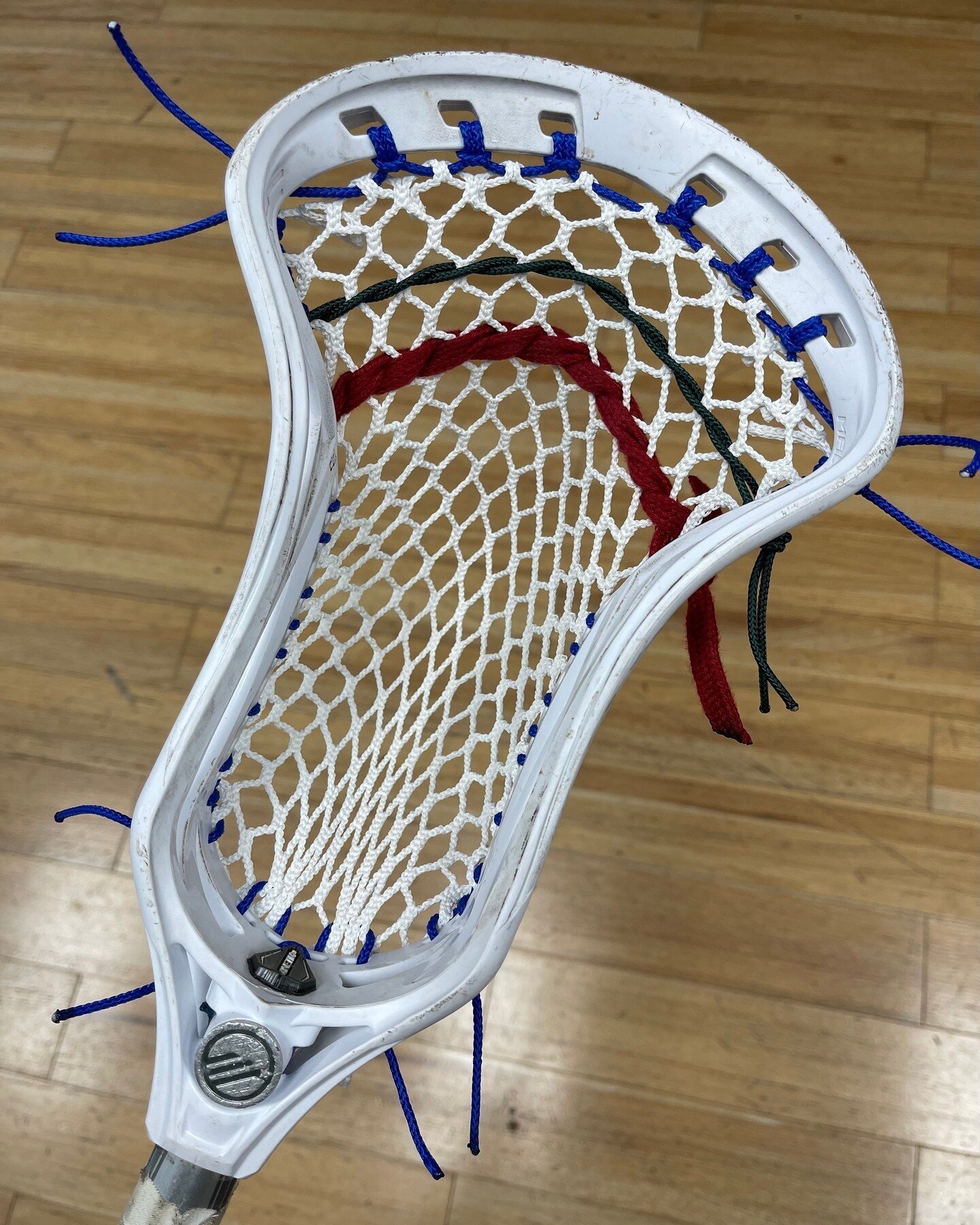Another one for @oliver.devito (younger brother). @maveriklacrosse Kinetik 2.0 tied up with some @stringking Type 4s

#nsalax #nsastrung #customstrung #norcallax #bayarealax #lax #lacrosse #laxstick #lacrossestick  #lacrosselife #laxislife #laxhead  