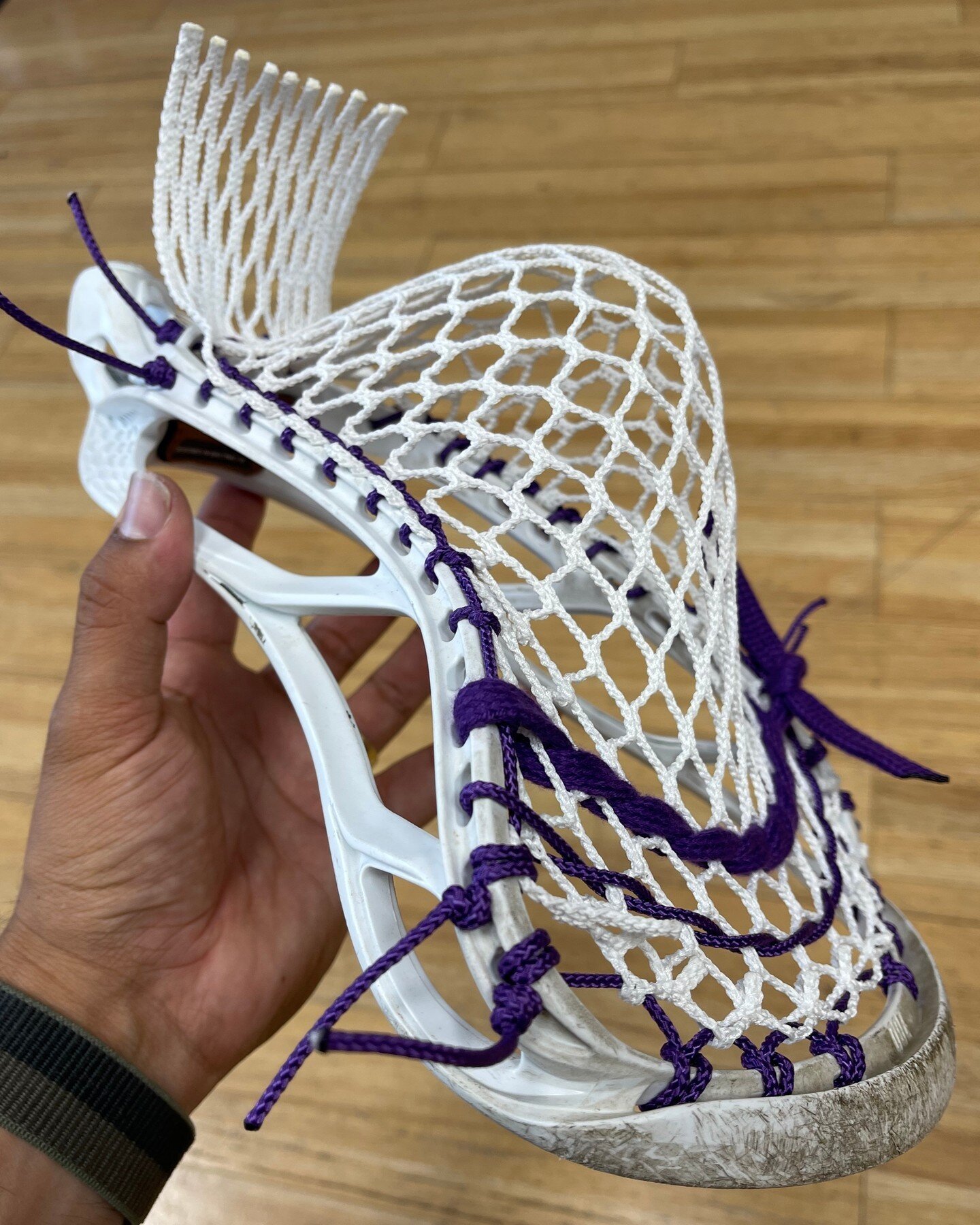 @stxmlax Stallion 700 tied up with some @stringking Type 4x for Tam stud @oliver.devito devito 🦅

#nsalax #nsastrung #customstrung #norcallax #bayarealax #lax #lacrosse #laxstick #lacrossestick  #lacrosselife #laxislife #laxhead  #lacrosseplayer #la