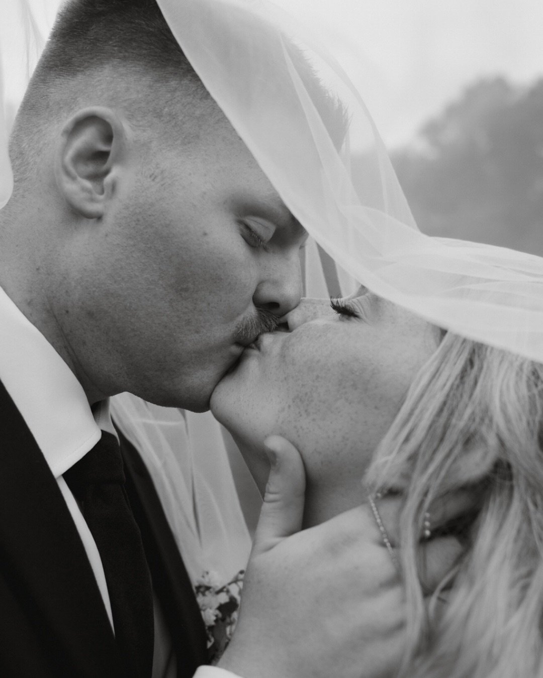 Cryslynn &amp; Luke&rsquo;s wedding day was truly something special. There were moments when we weren&rsquo;t sure the rain was going to cooperate&mdash;but just before the ceremony, it stopped. The ceremony happened, the photos happened, and as soon