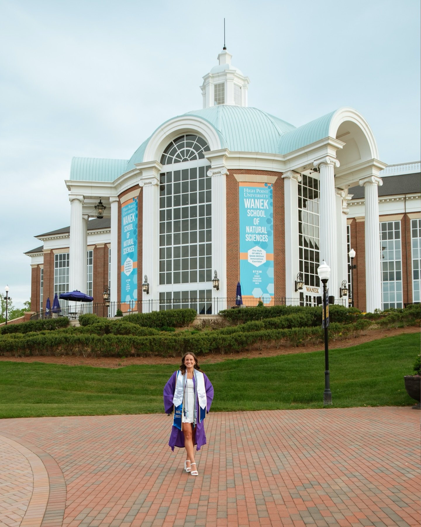 Celebrating Madison 🎓✨

A proud graduate of @highpointu and stepping into such an exciting new season. These sessions are always so special&mdash;capturing the end of one chapter and the beginning of another

So excited for what&rsquo;s ahead for yo