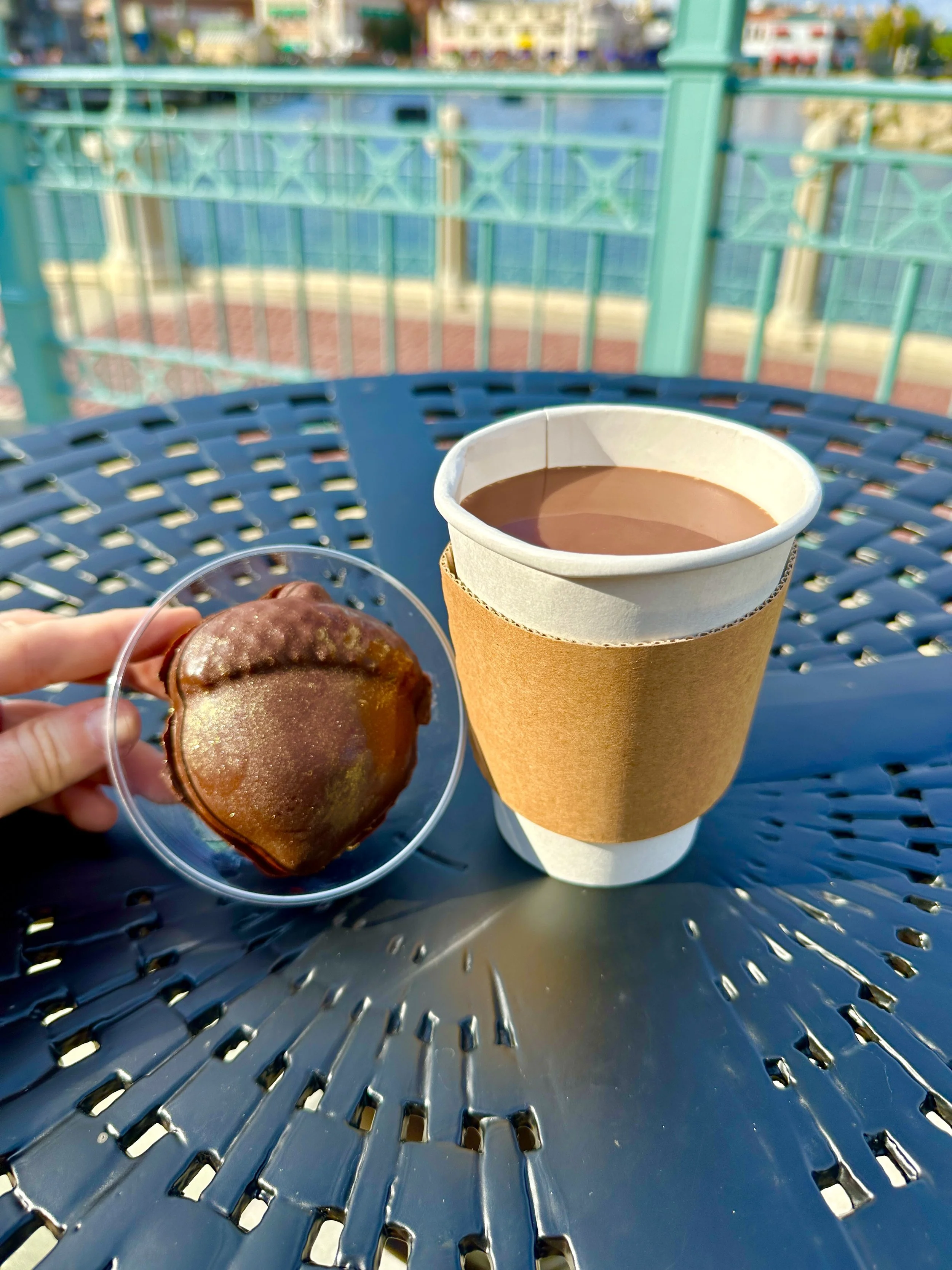 Menus + Prices for Holiday Food and Drink at Universal Orlando Resort- 2022