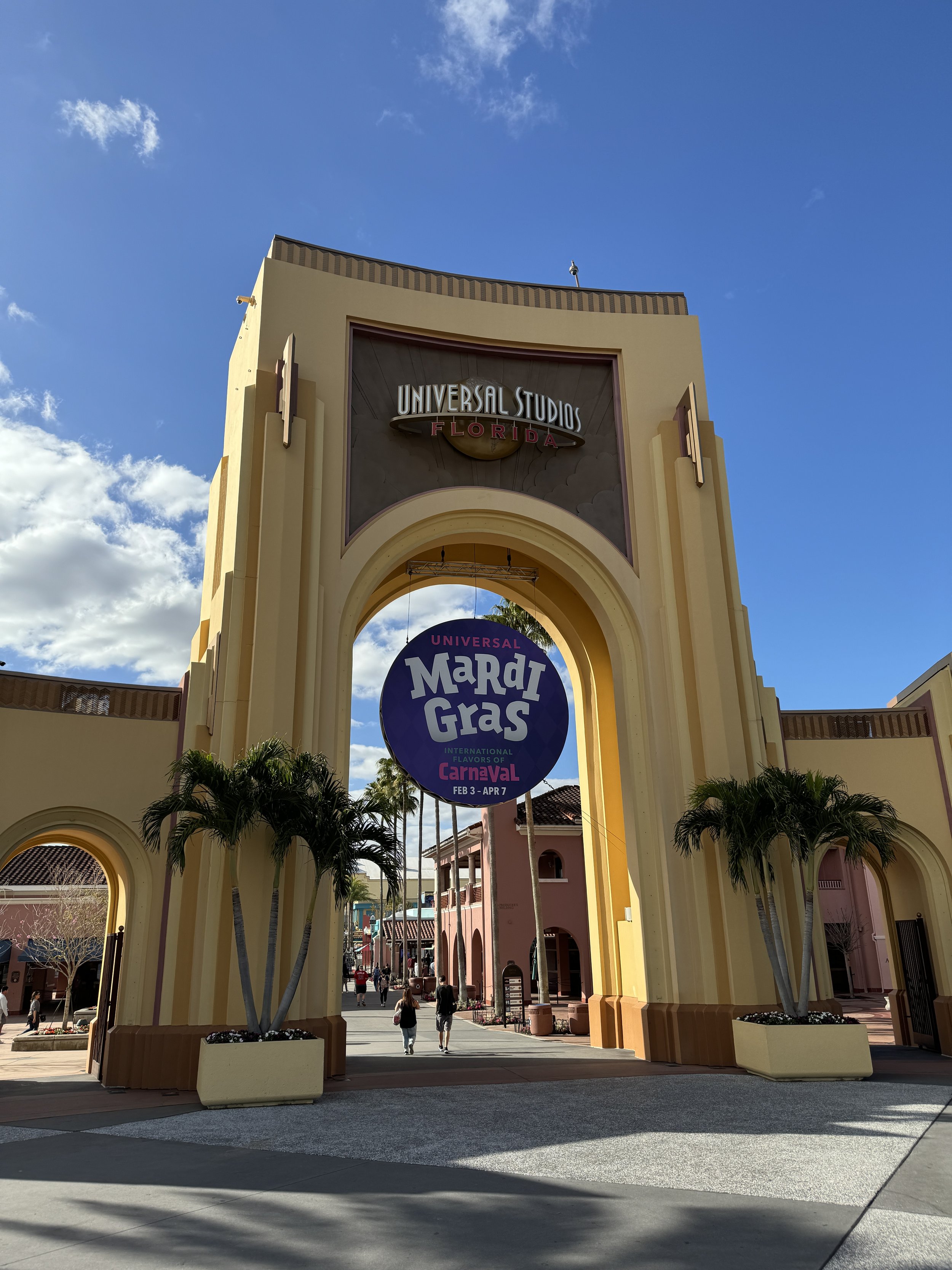2024 MUST TRY Drinks at Universal Orlando Mardi Gras — Miss Wizarding World