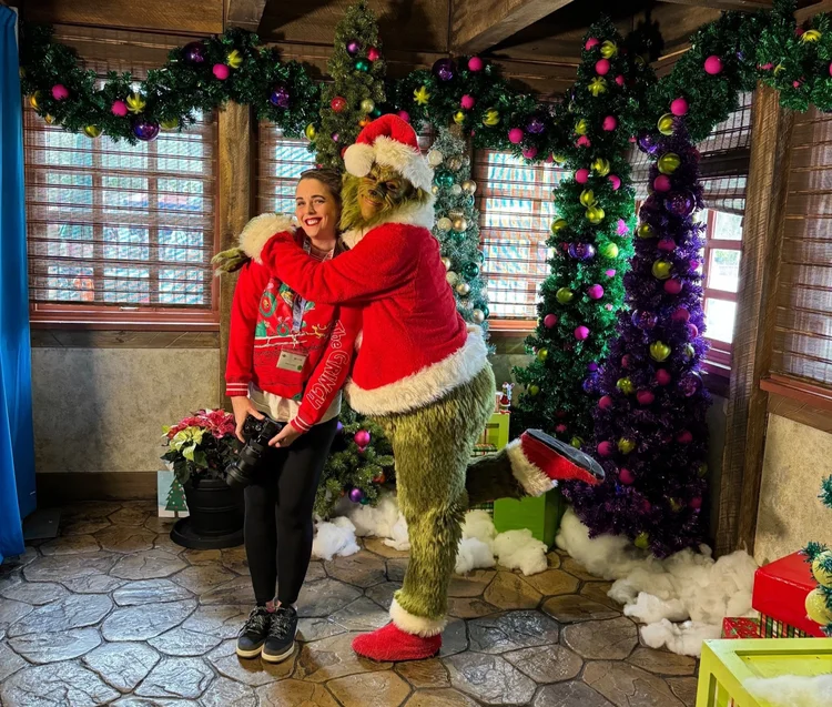 REVIEW The Grinch and Friends Character Breakfast at Universal Orlando