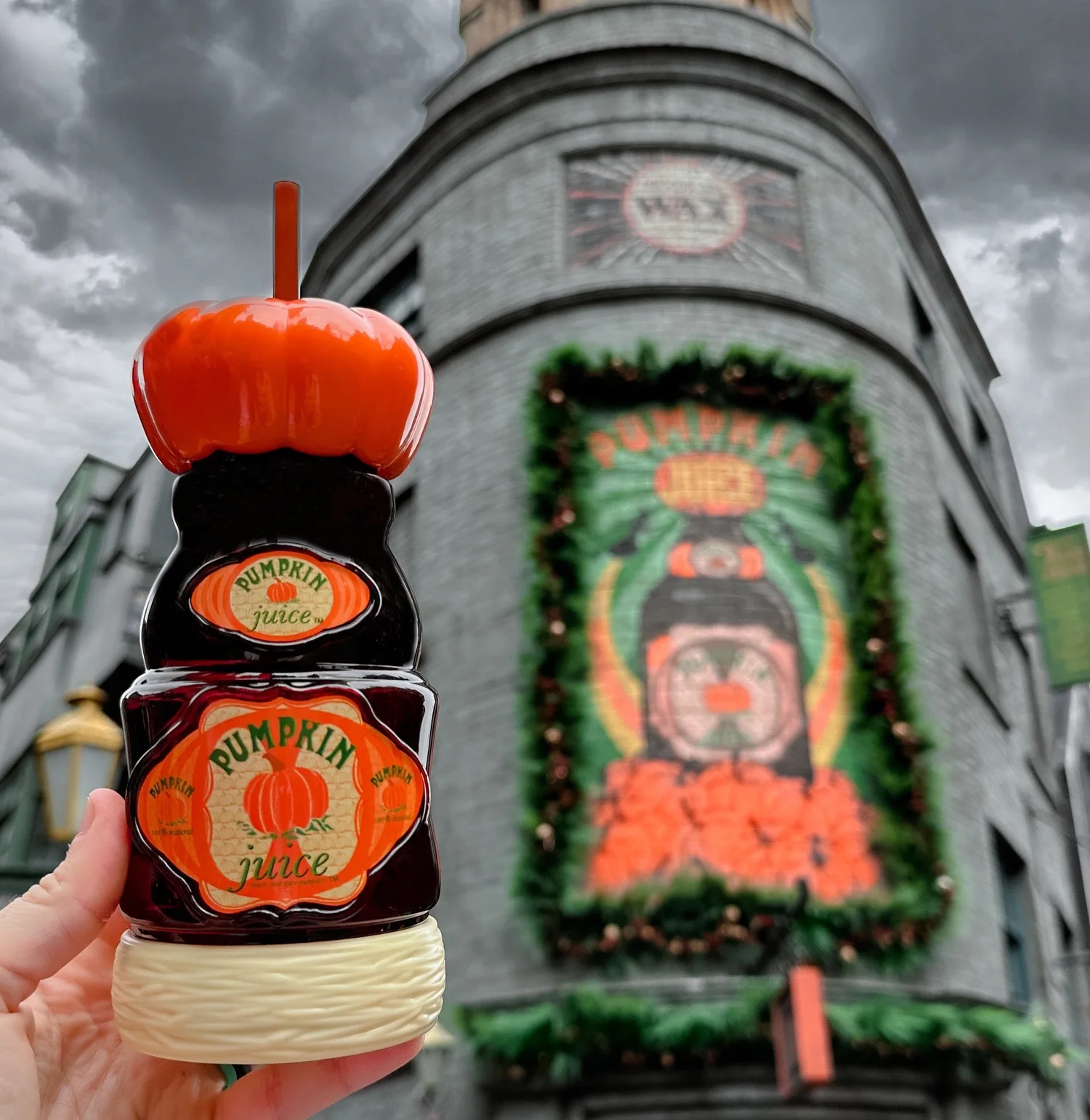 Souvenir Pumpkin Juice Sipper added to Universal Orlando Resort
