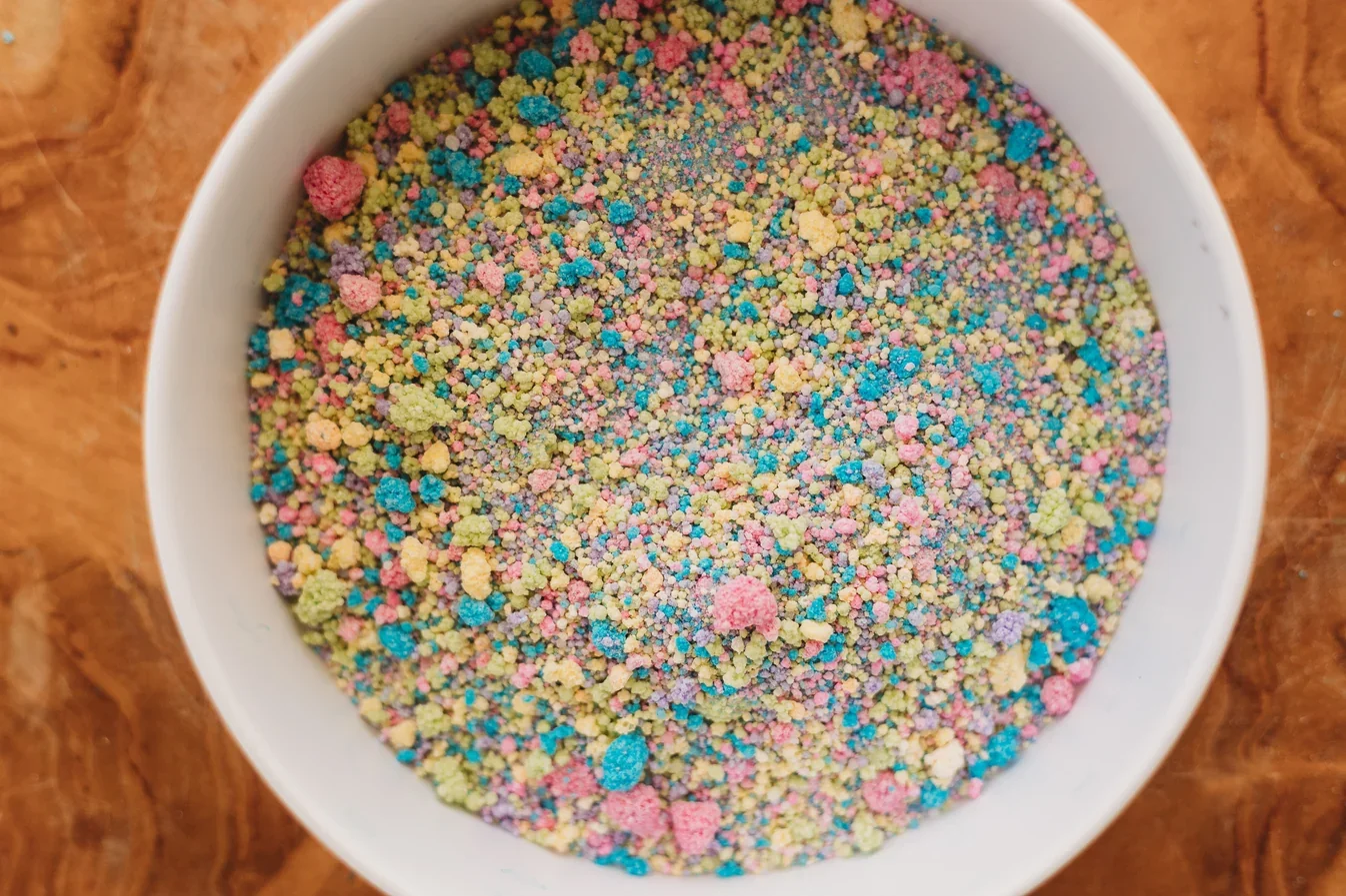 rainbow fizz - sensory play