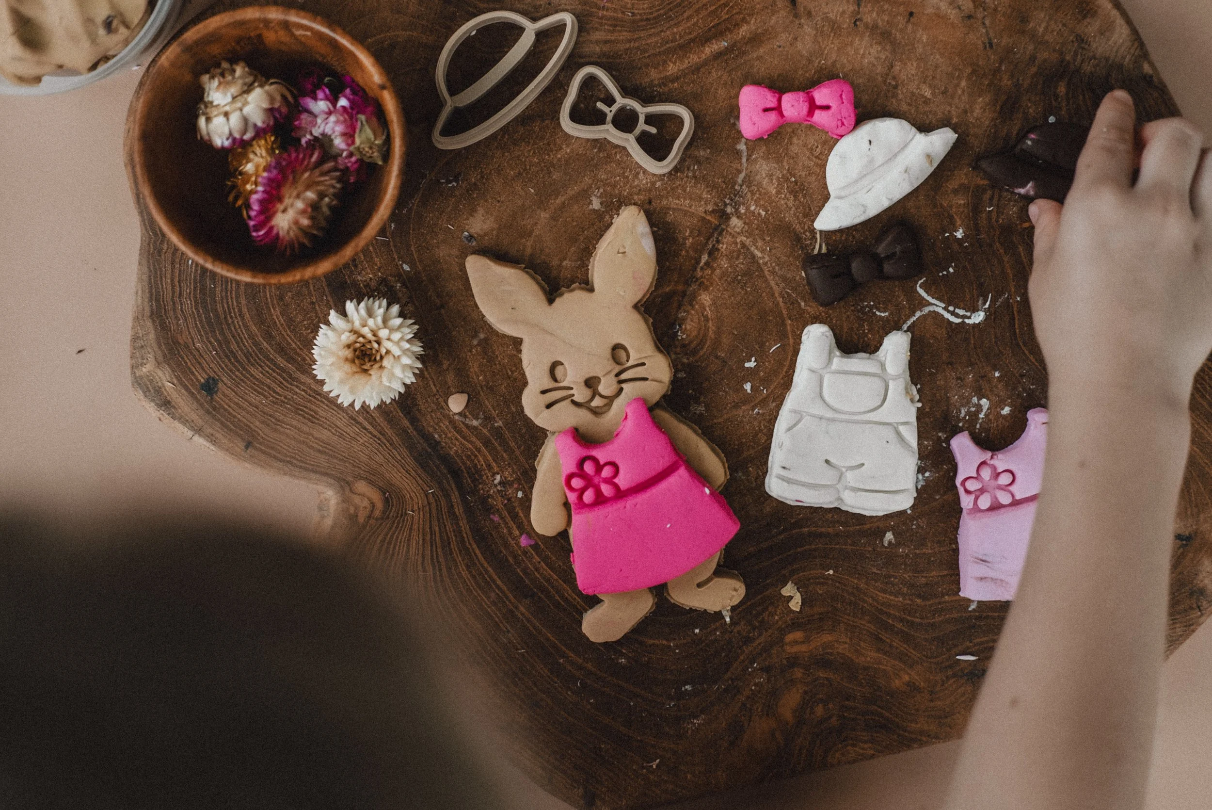 Bunny dress-up Easter activity
