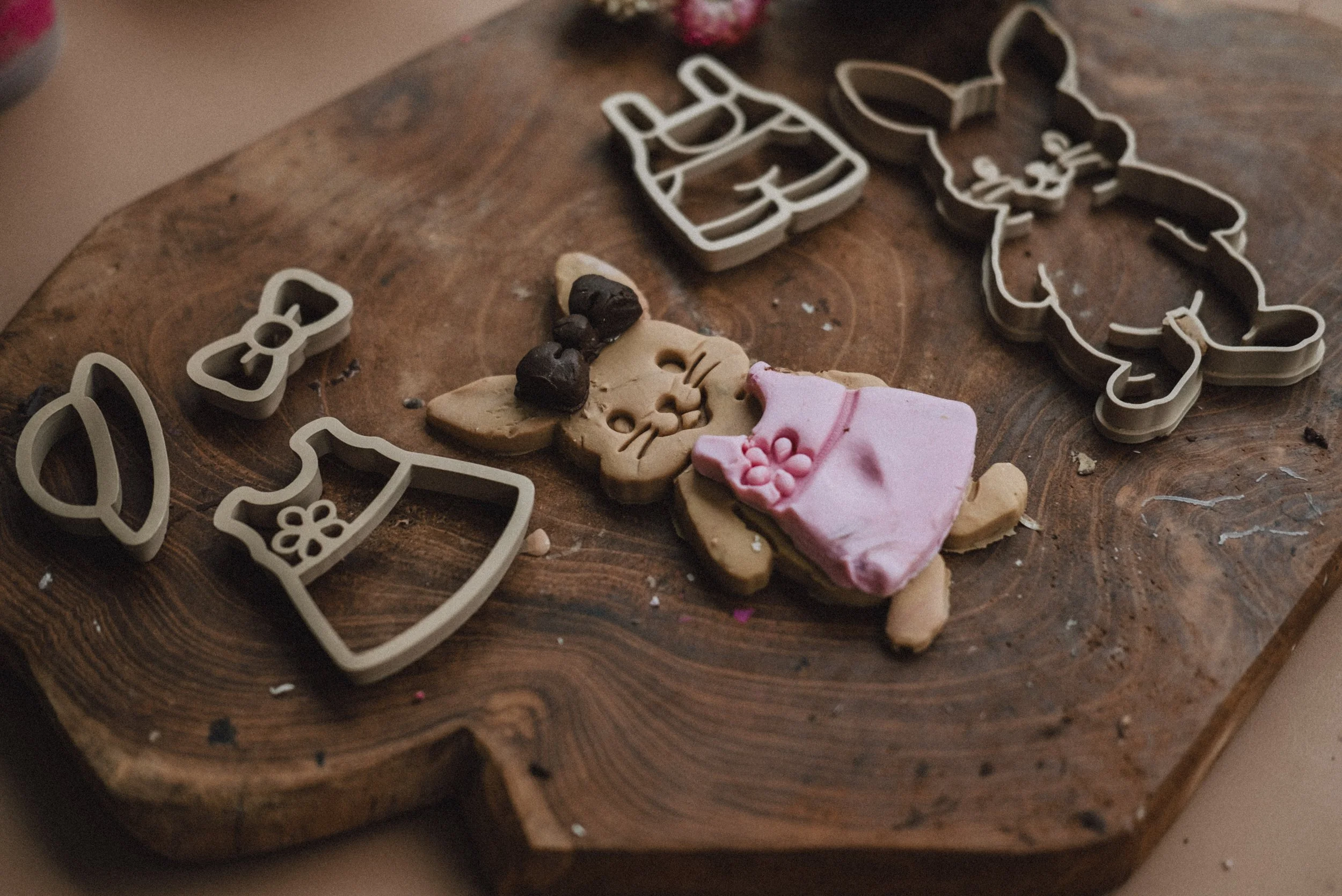 Bunny dress-up Easter activity