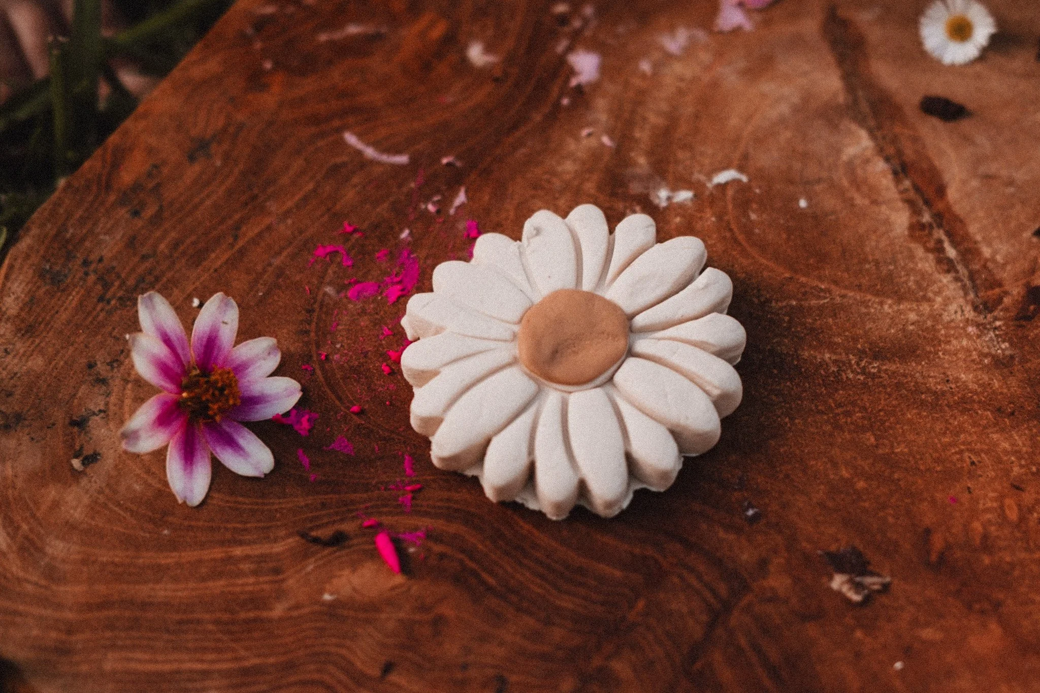 Flower playdough sensory play