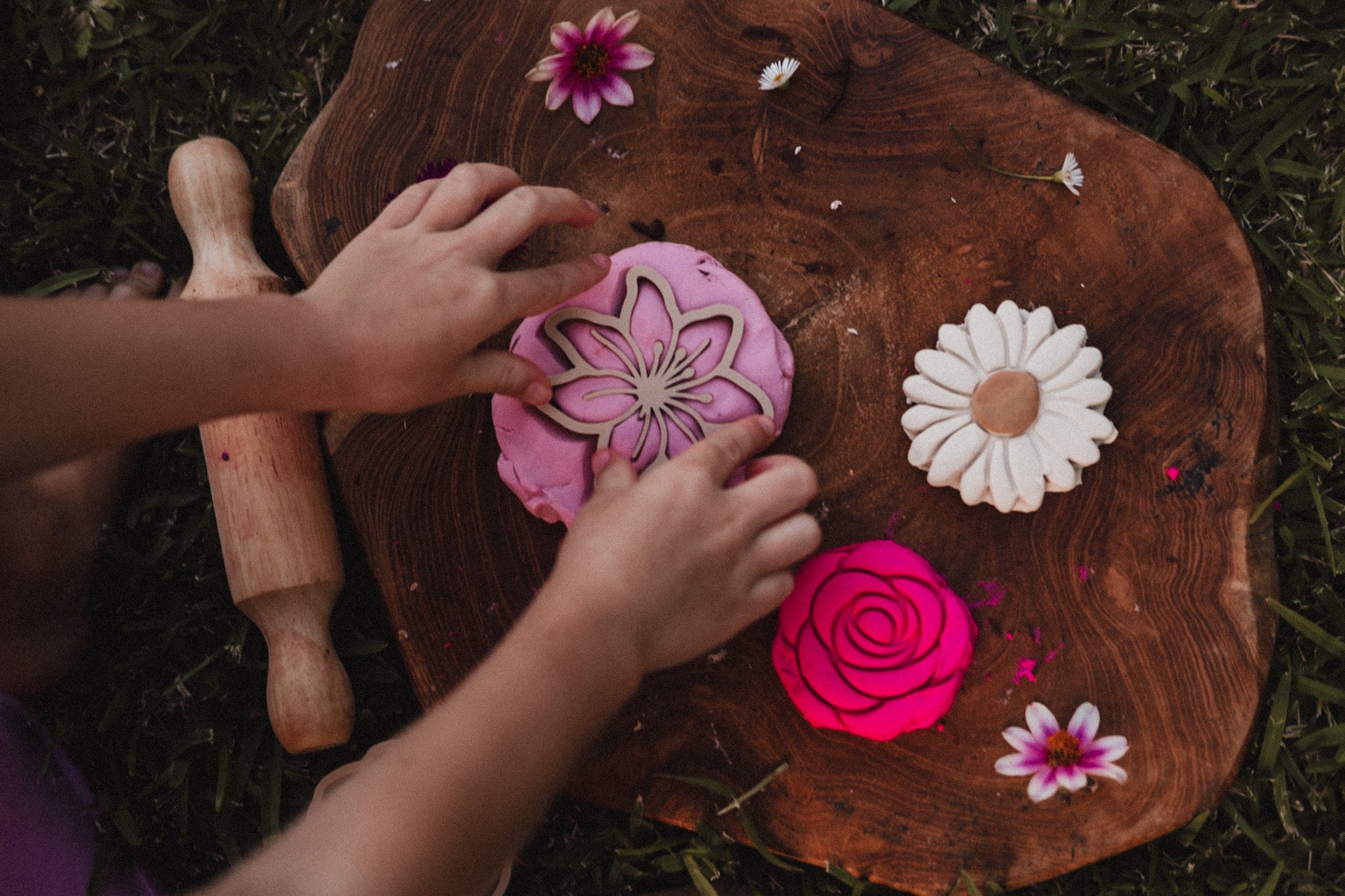 Lily Playdough Cutter