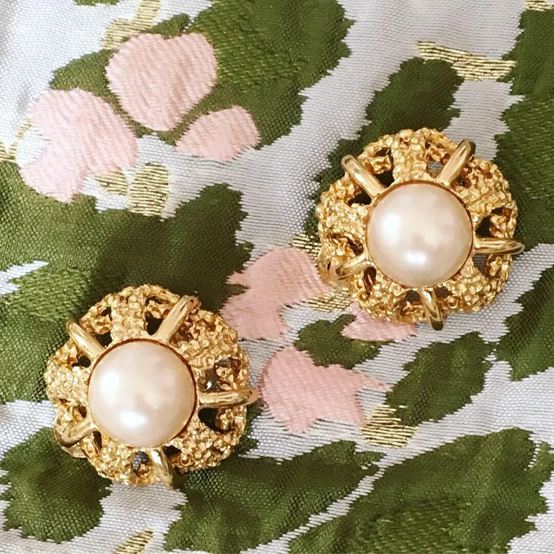 Orena Pearl Earrings