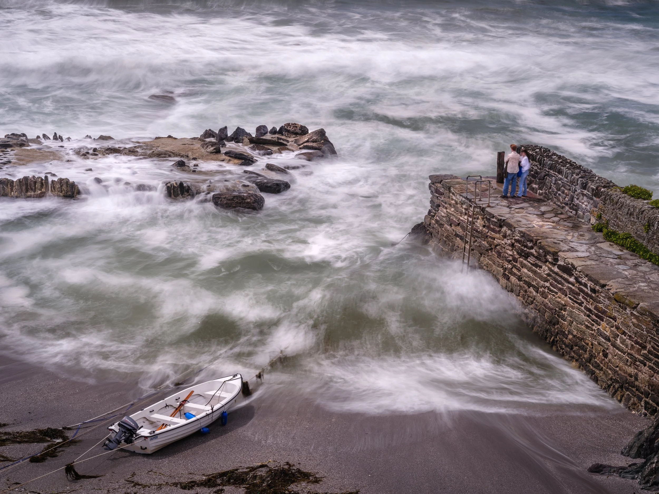 Stay back - Portwrinkle Harbour