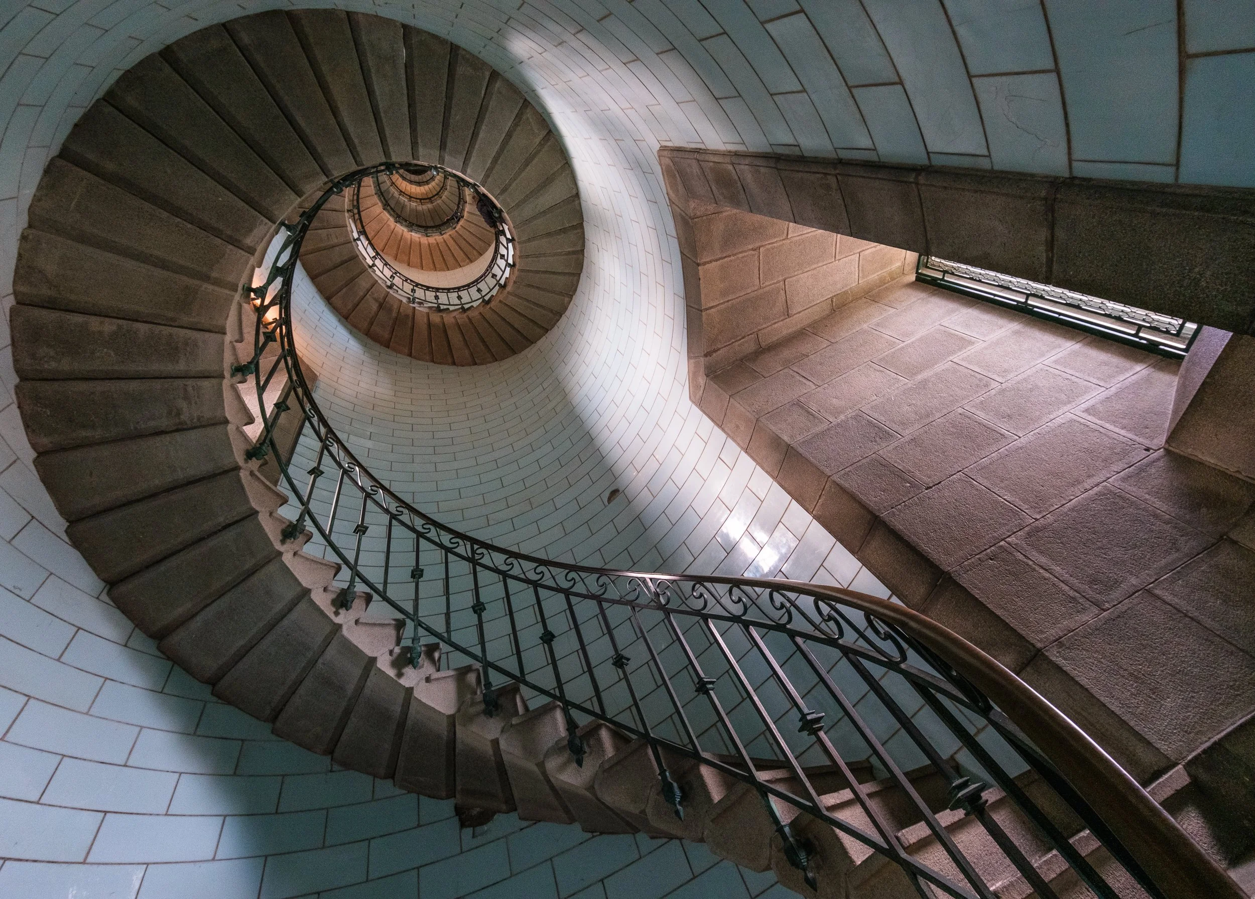 Phare d'Eckmühl.jpg