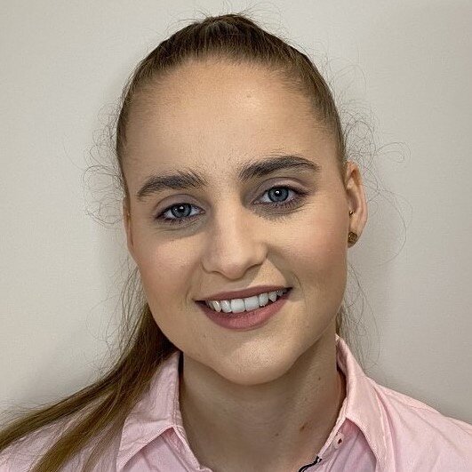 MEET OUR NEW TEAM MEMBER!
Dr Samantha Jones - Osteopath

I graduated from RMIT university last year with a Bachelor of Health Science and a Bachelor of Applied Science (Osteopathy). I have particular interests in paediatric and obstetric osteopathy, 