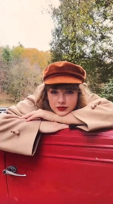 Calling All The Swifties