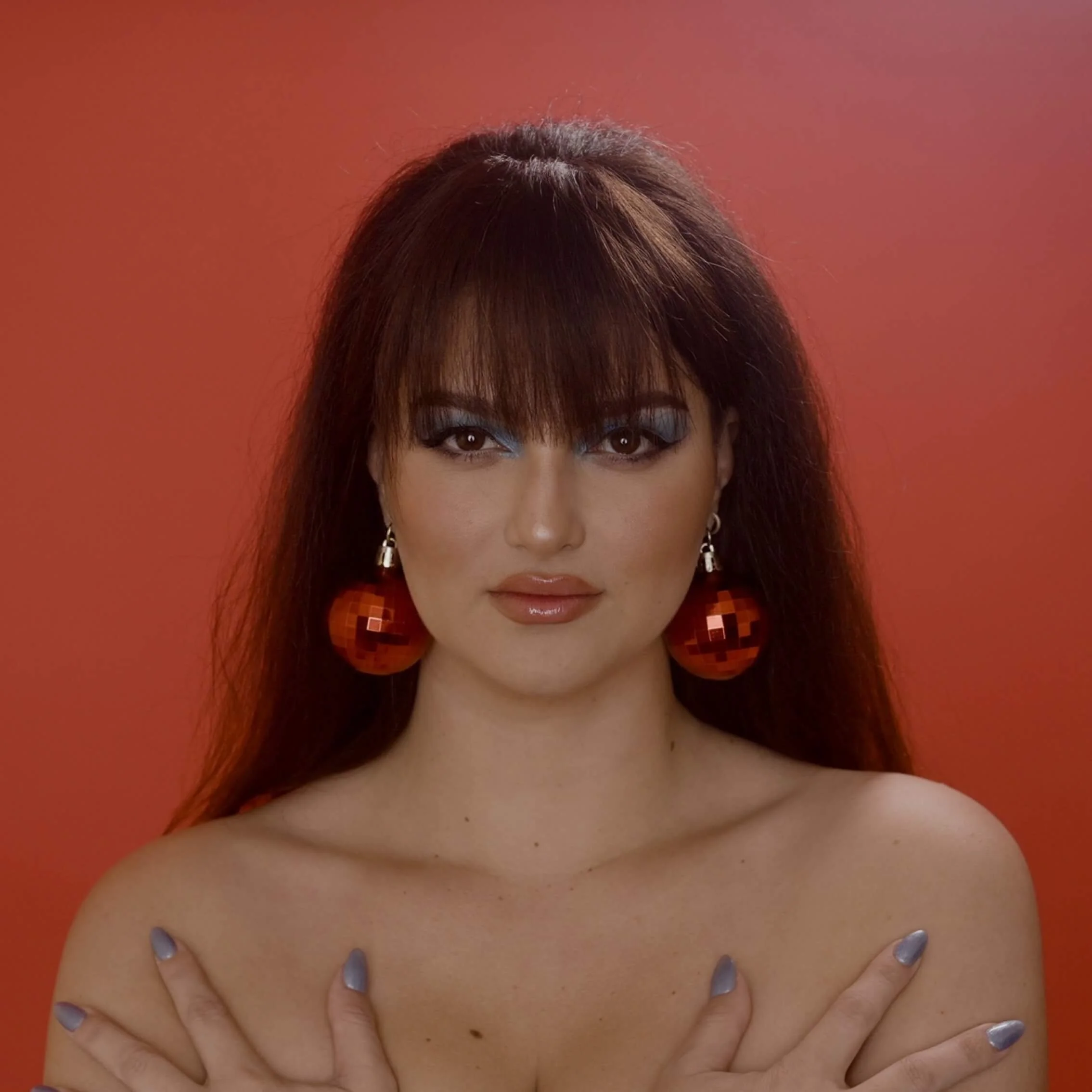Lily Lane On Women Dominating The Music Industry and Her New Song “Blue on Christmas”