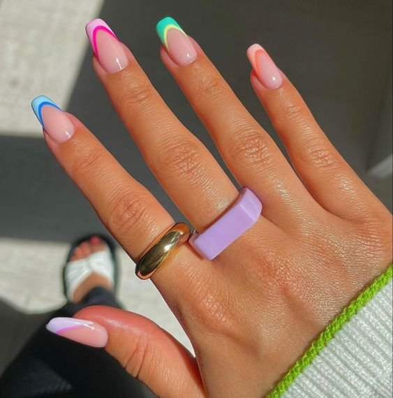 Must-Try Spring Nail Designs — Clique