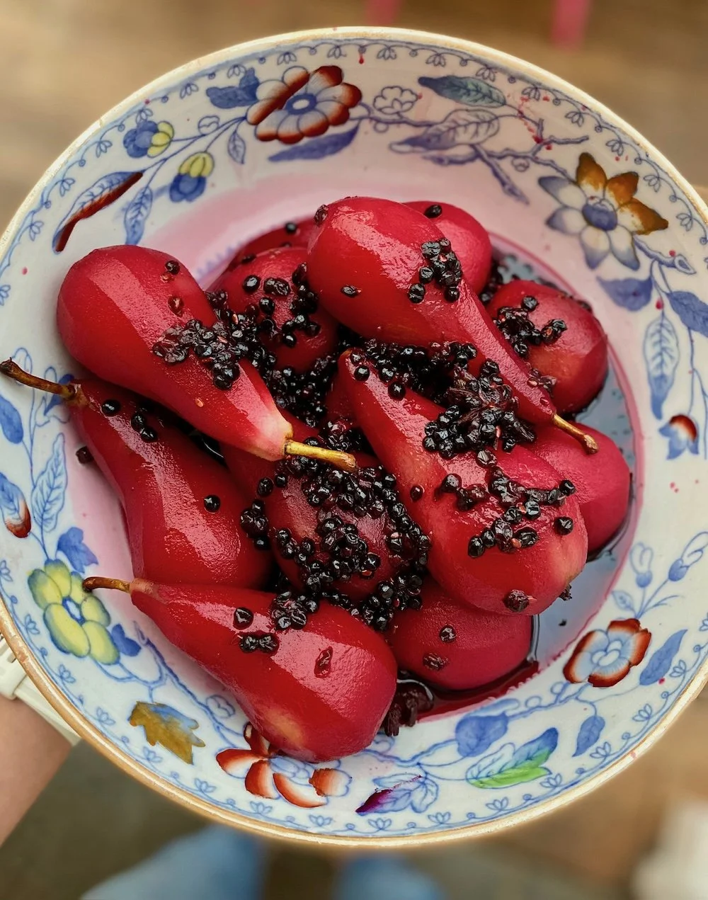 Elderberry Poached Pears - CREDIT HANNAH THOMAS.JPG