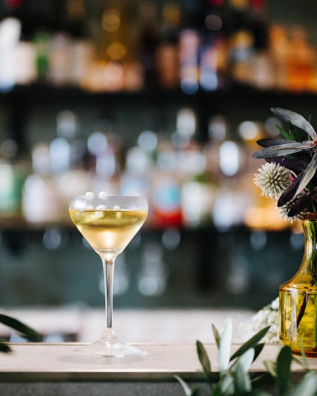 A little something to begin with.
An aperitif at the bar, a cocktail that suits the season, and an evening that unfolds from there.
Meet the White Negroni, a little secret worth knowing.
Available quietly, from our secret menu.

Join us at the bar ✨