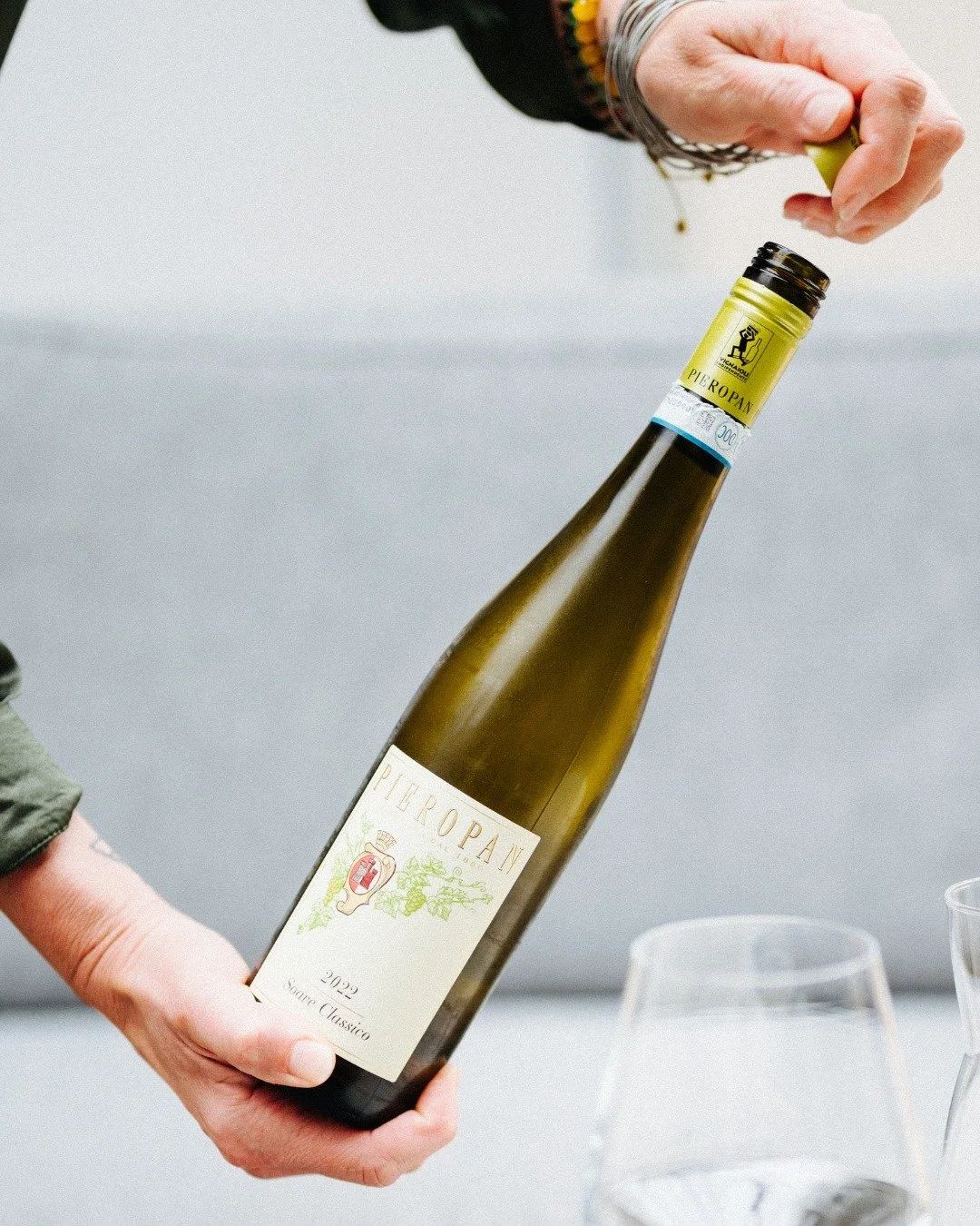 LOLA | Love Of Life Adventures
A bottle that brings a little of Italy to our table.
World-class flavour, poured closer to home.