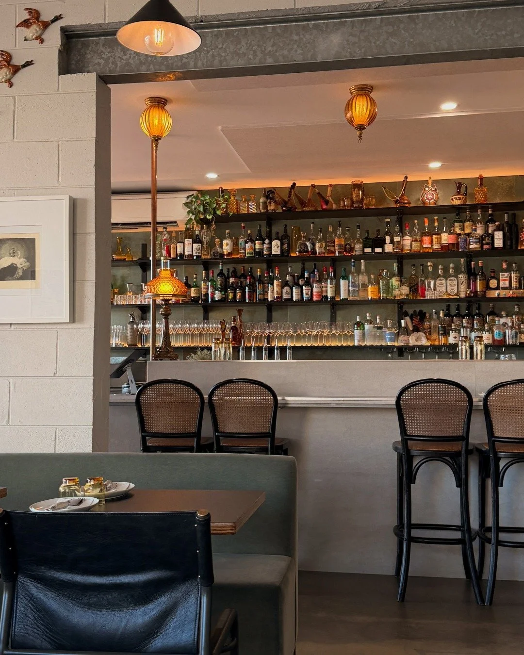 The bar at Lady Lola.
For aperitifs, afterthoughts and evenings that unfold exactly as they should.

Bookings recommended.