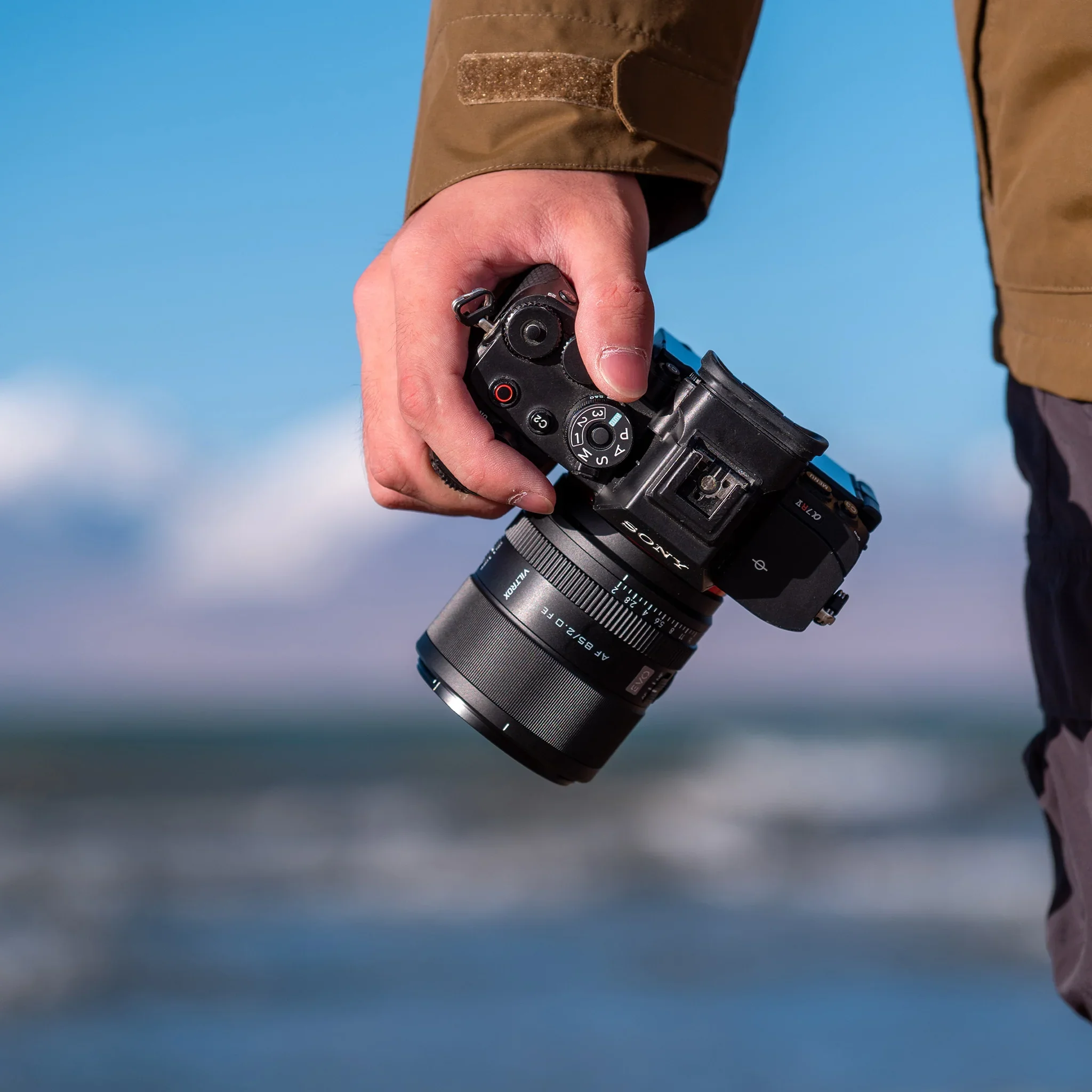 AF_85mm_F2.0_EVO_FE-Scene_Picture_2_3000x3000.webp
