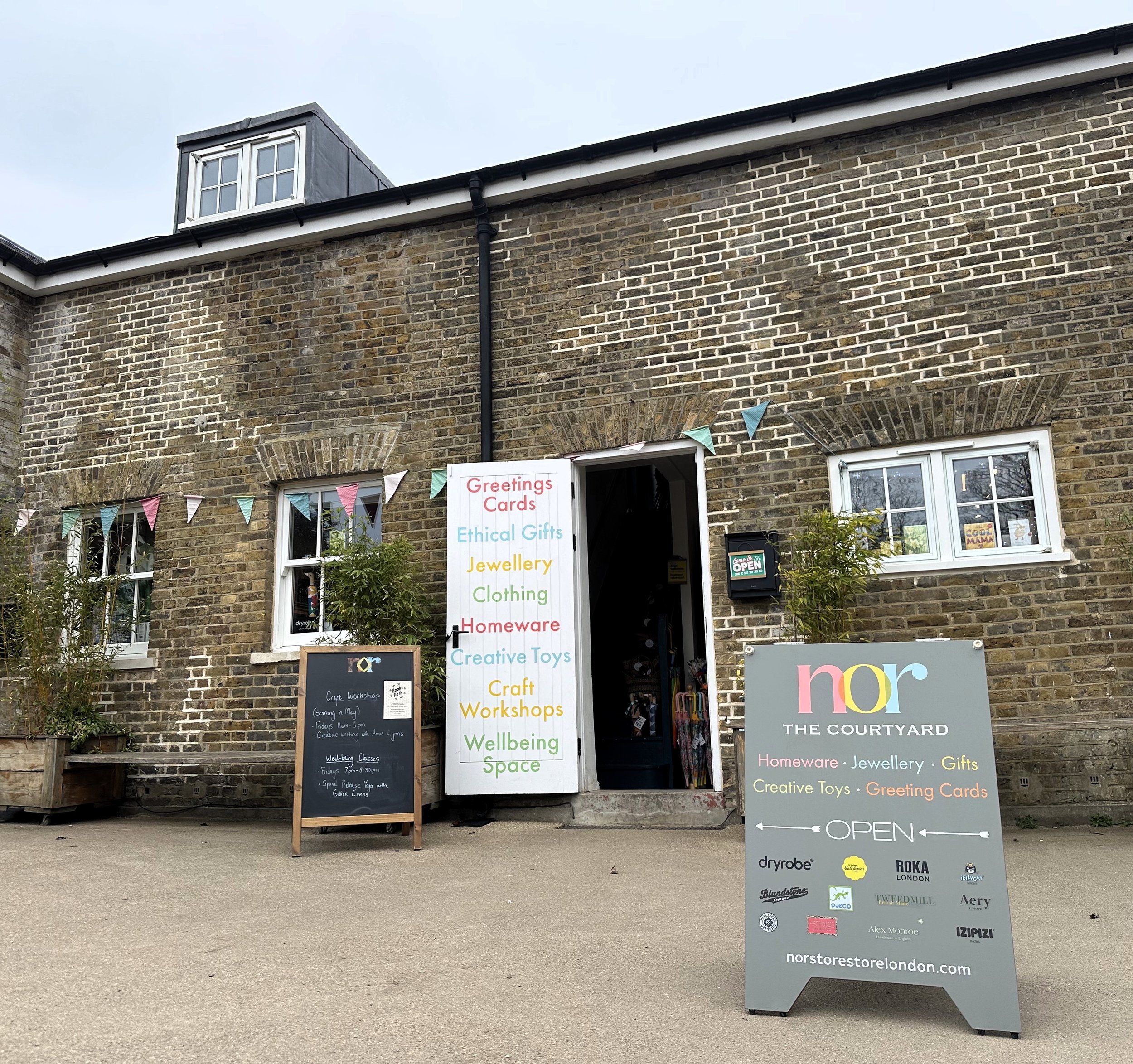 Nor - a precious shop