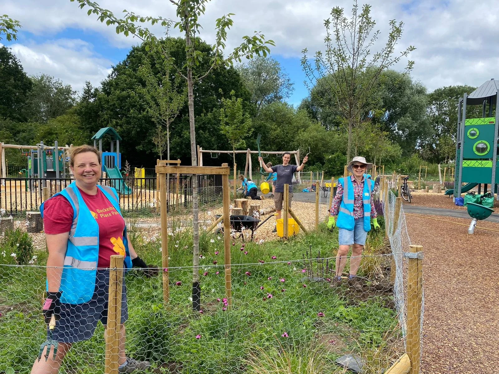 Volunteers' work on the East side of the park 