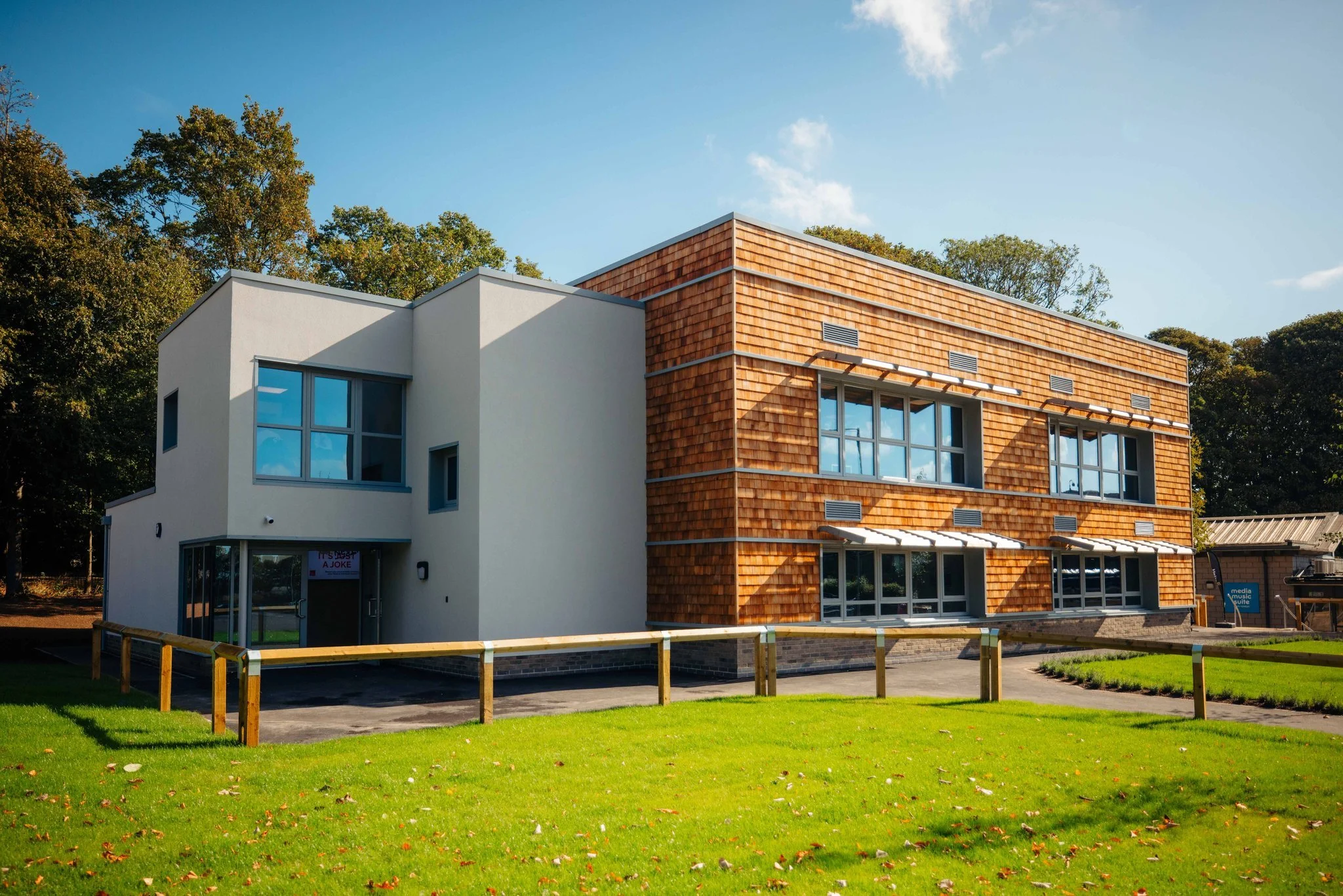 Helix CMS delivers £2.5m Teaching Facility at South Hunsley School