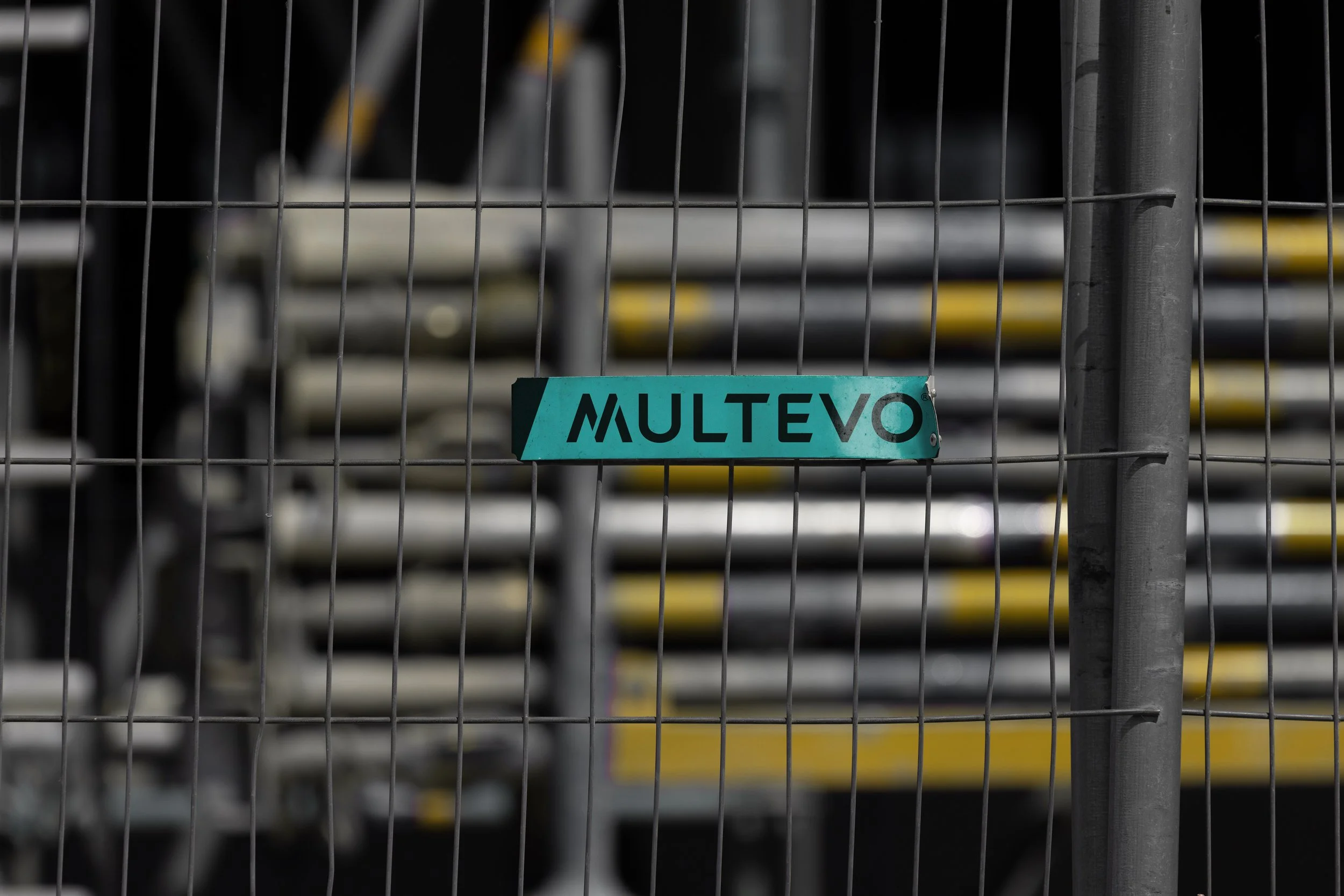 Multevo_CS_Fence_Sticker_2.jpg