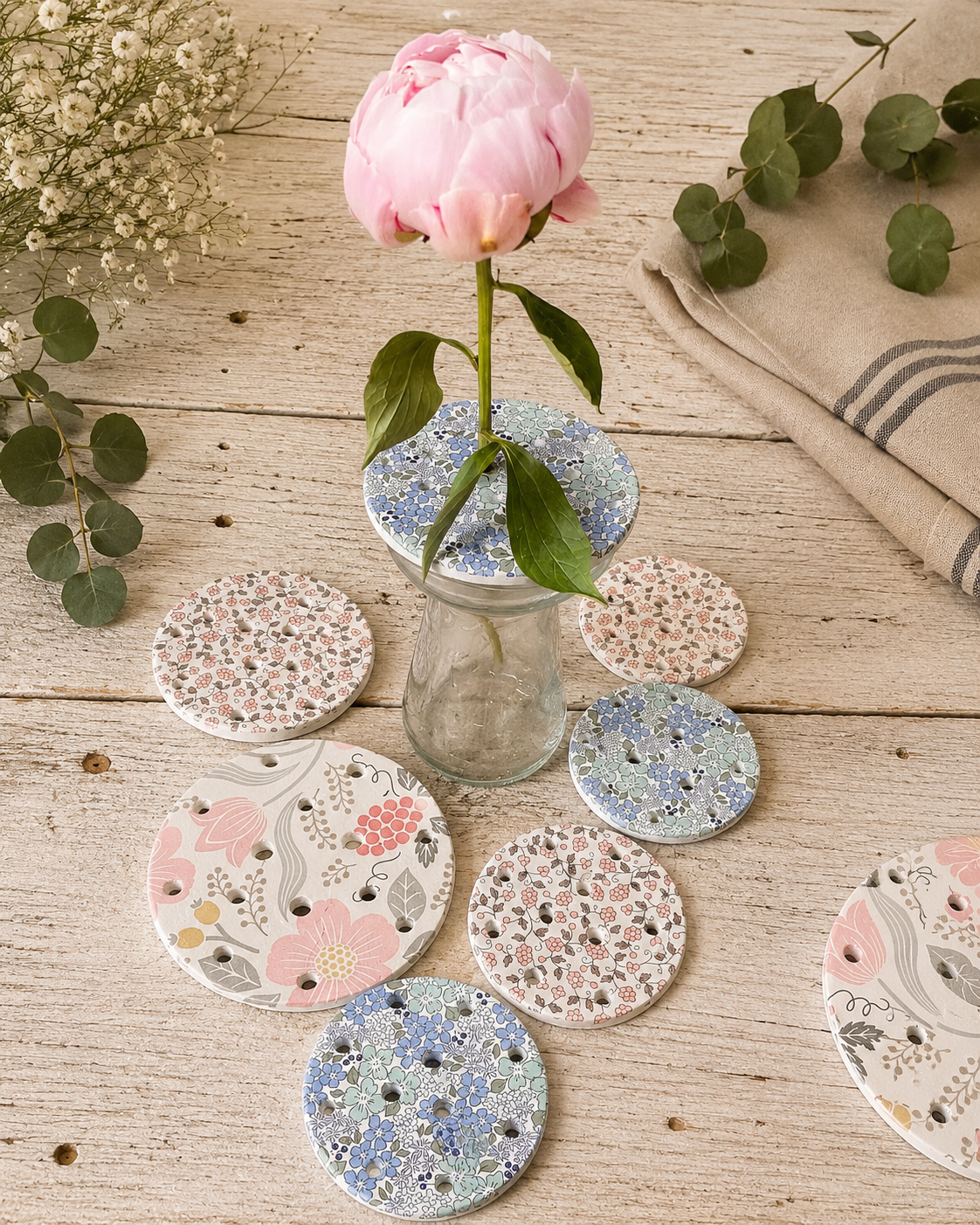 flicker & Scent range of decoupage flower fogs in 3 deigns and 3 sizes