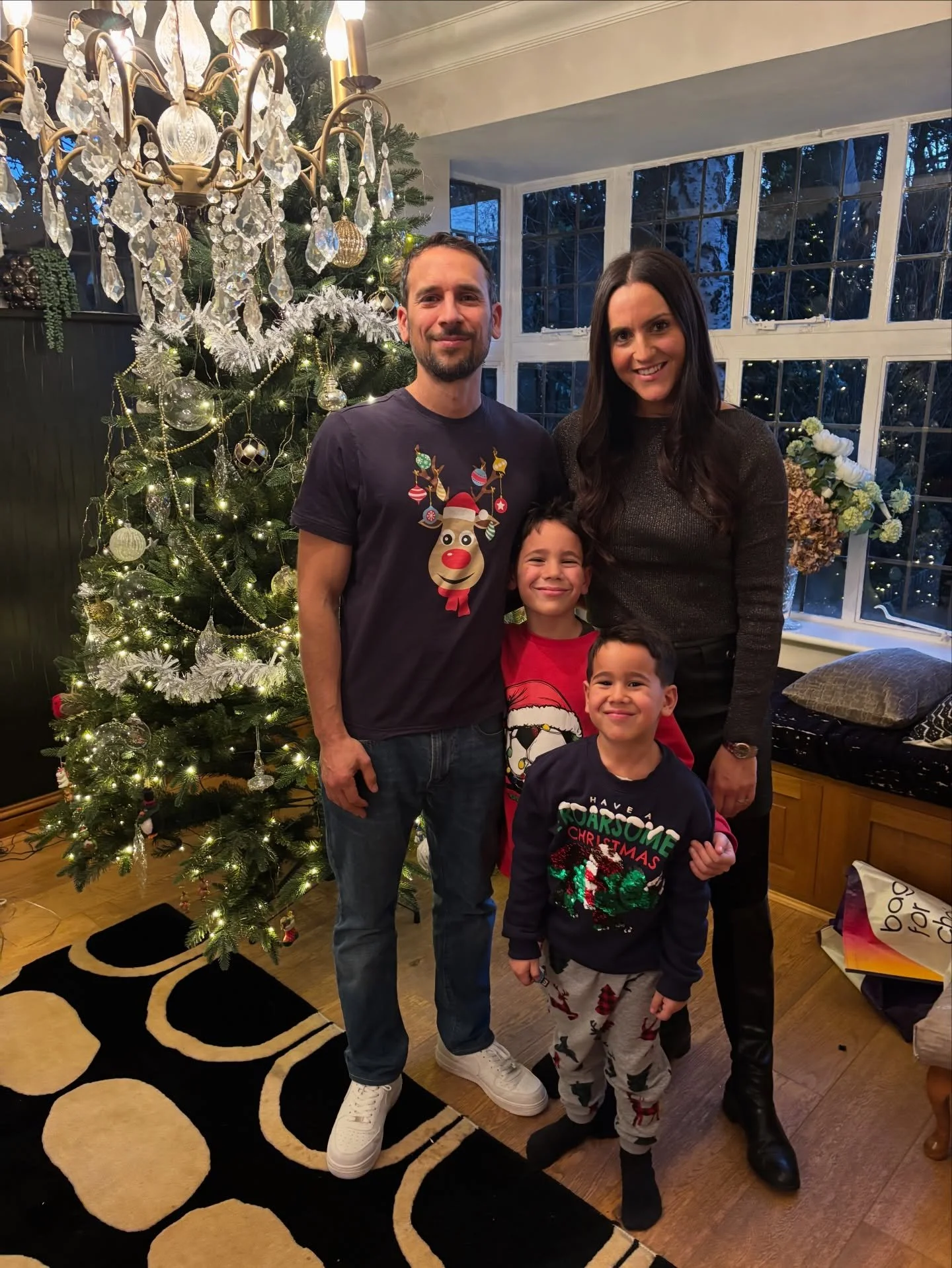 Wishing all my clients, co-workers and friends a very Merry Christmas!! Hope your day was full of sparkle and pure christmas magic. 🎄🎅🎁