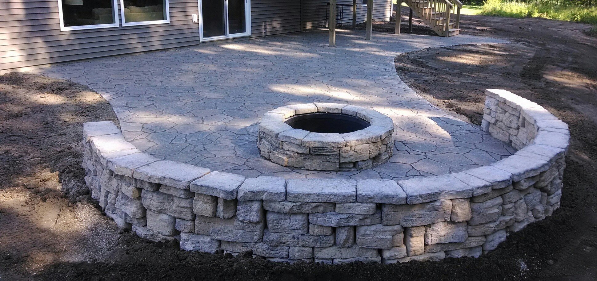 round_fire_pit3.jpg