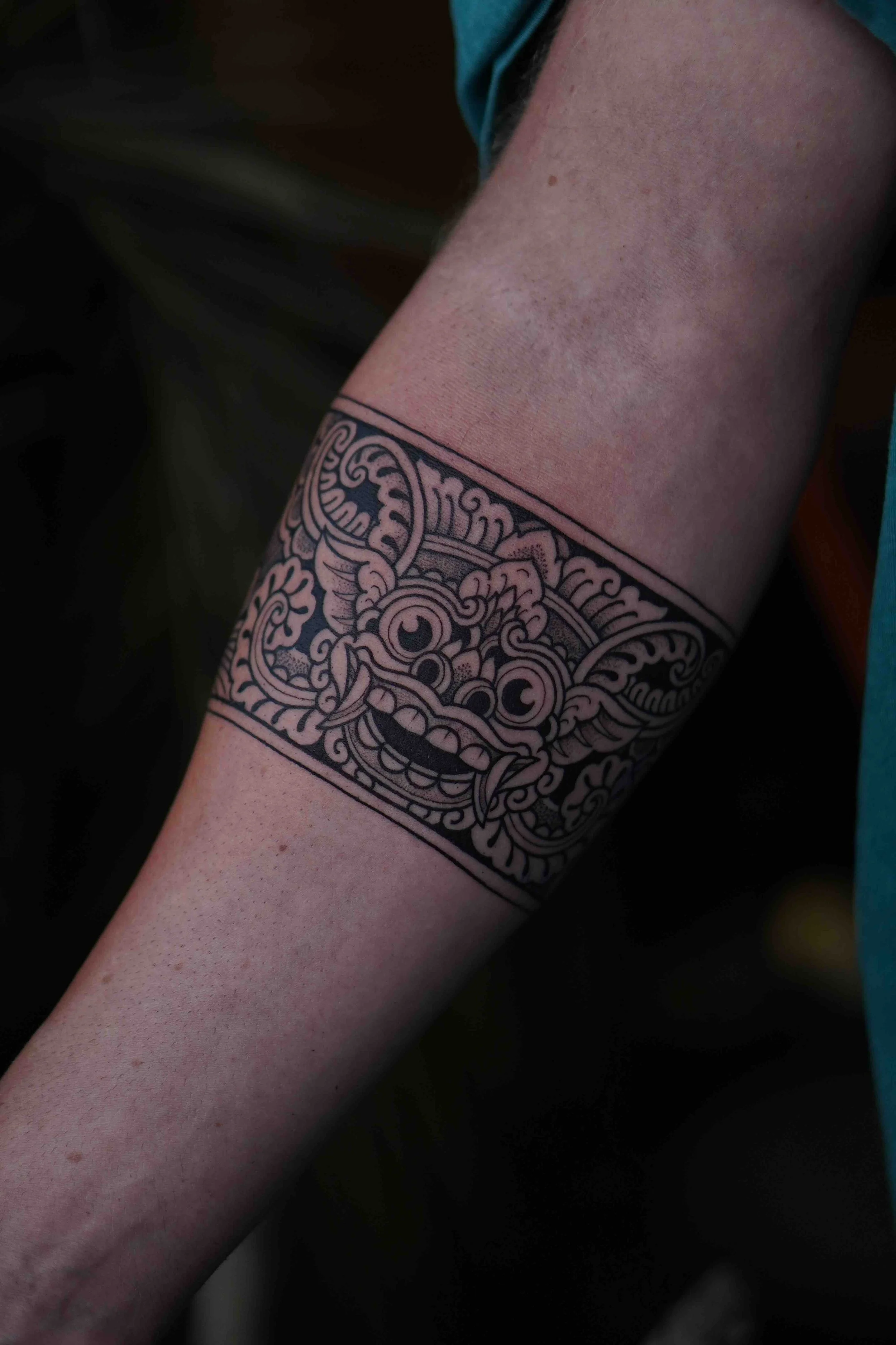 indonesian-inspired-tribal-forearm-band-tattoo.jpeg
