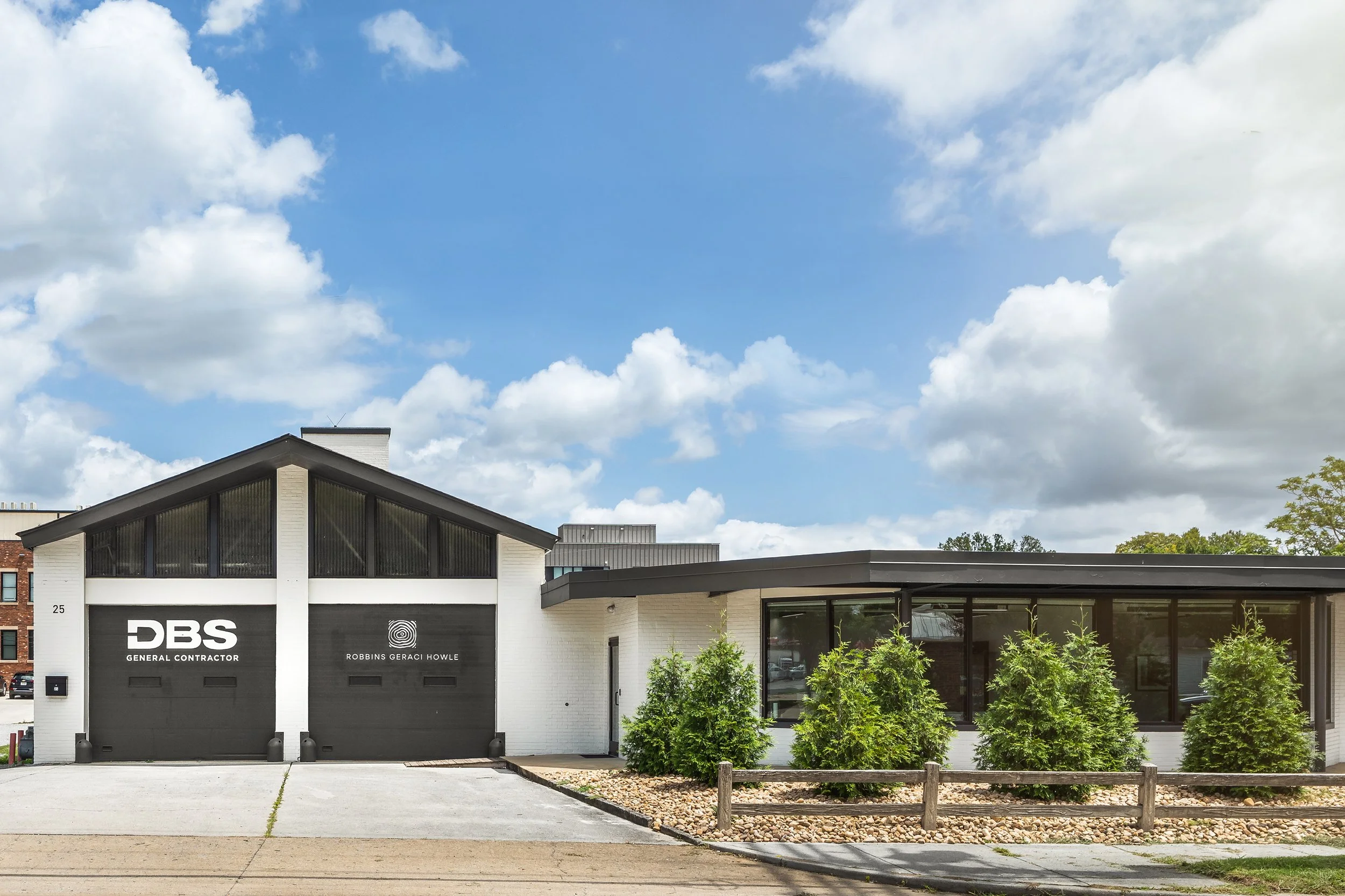 DBS Offices_Exterior 3_TinkerMa_by 161 Photography.jpg