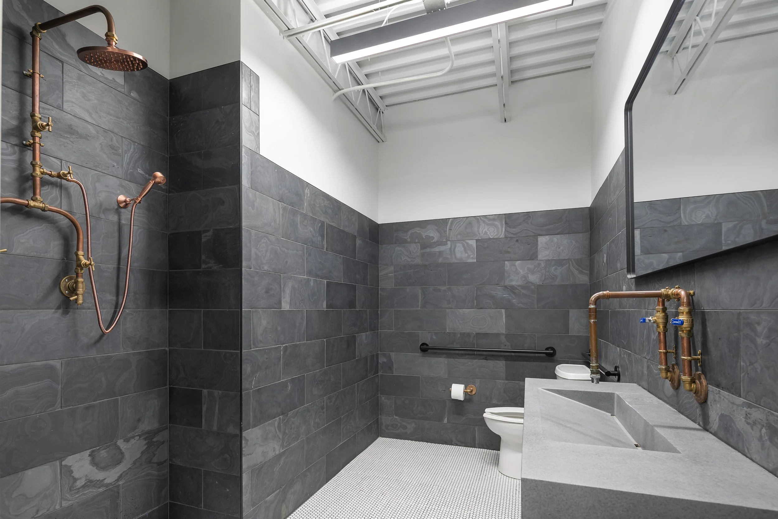 DBS Offices_Bathroom 2_TinkerMa_by 161 Photography.jpg