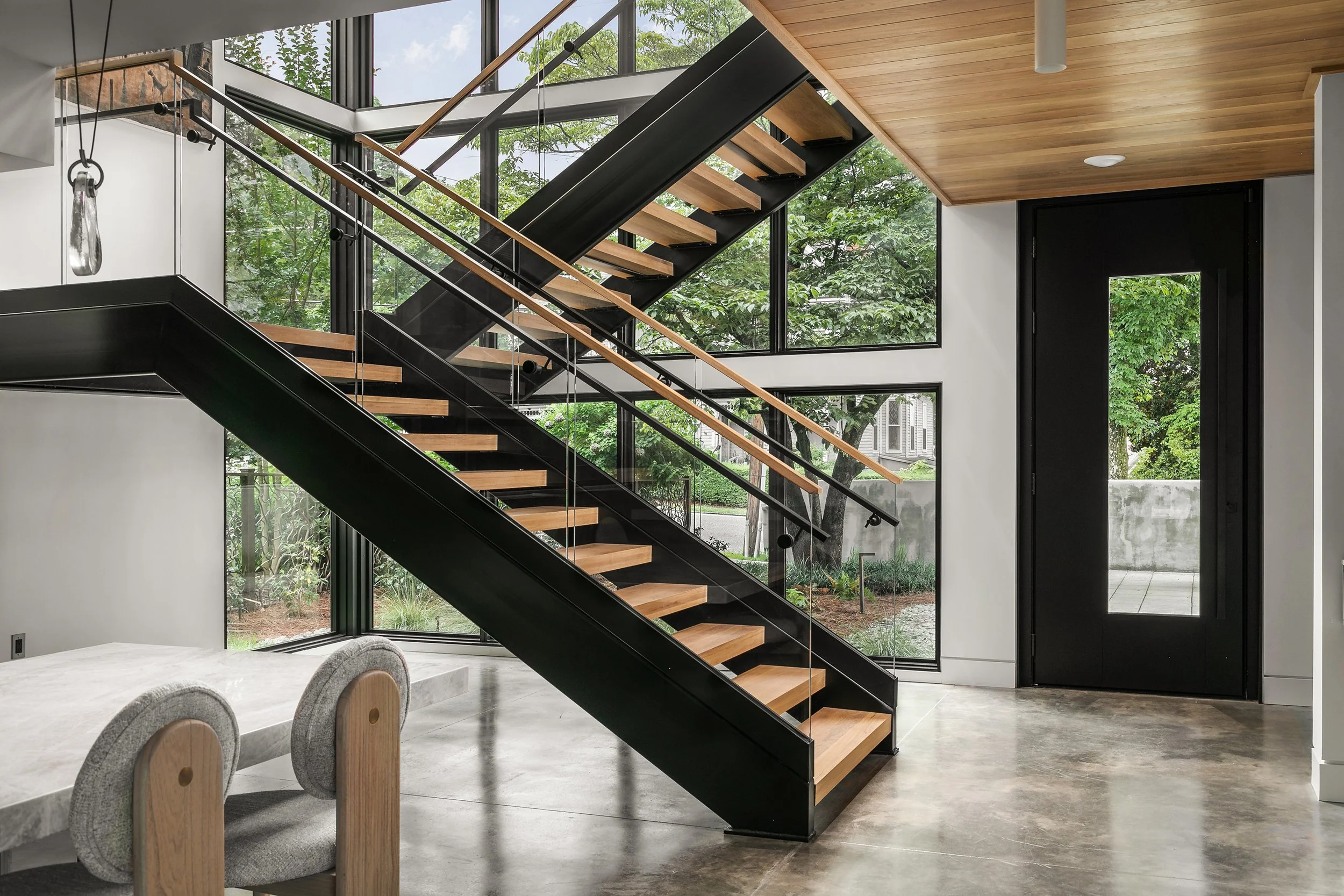 607 Forest Ave_Stairs 3_TinkerMa_by 161 Photography.jpg