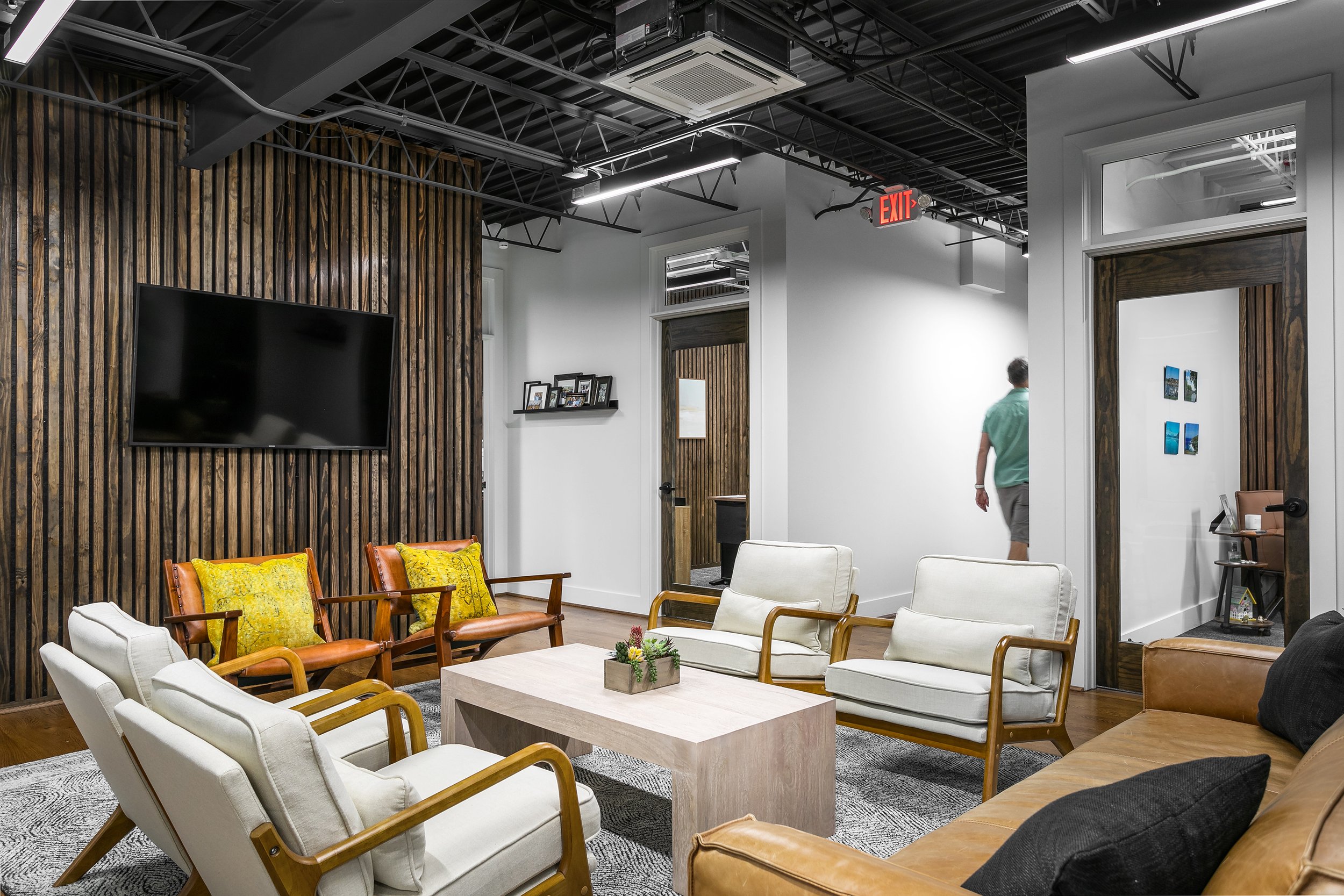DBS Offices_Sitting Area 2_TinkerMa_by 161 Photography.jpg