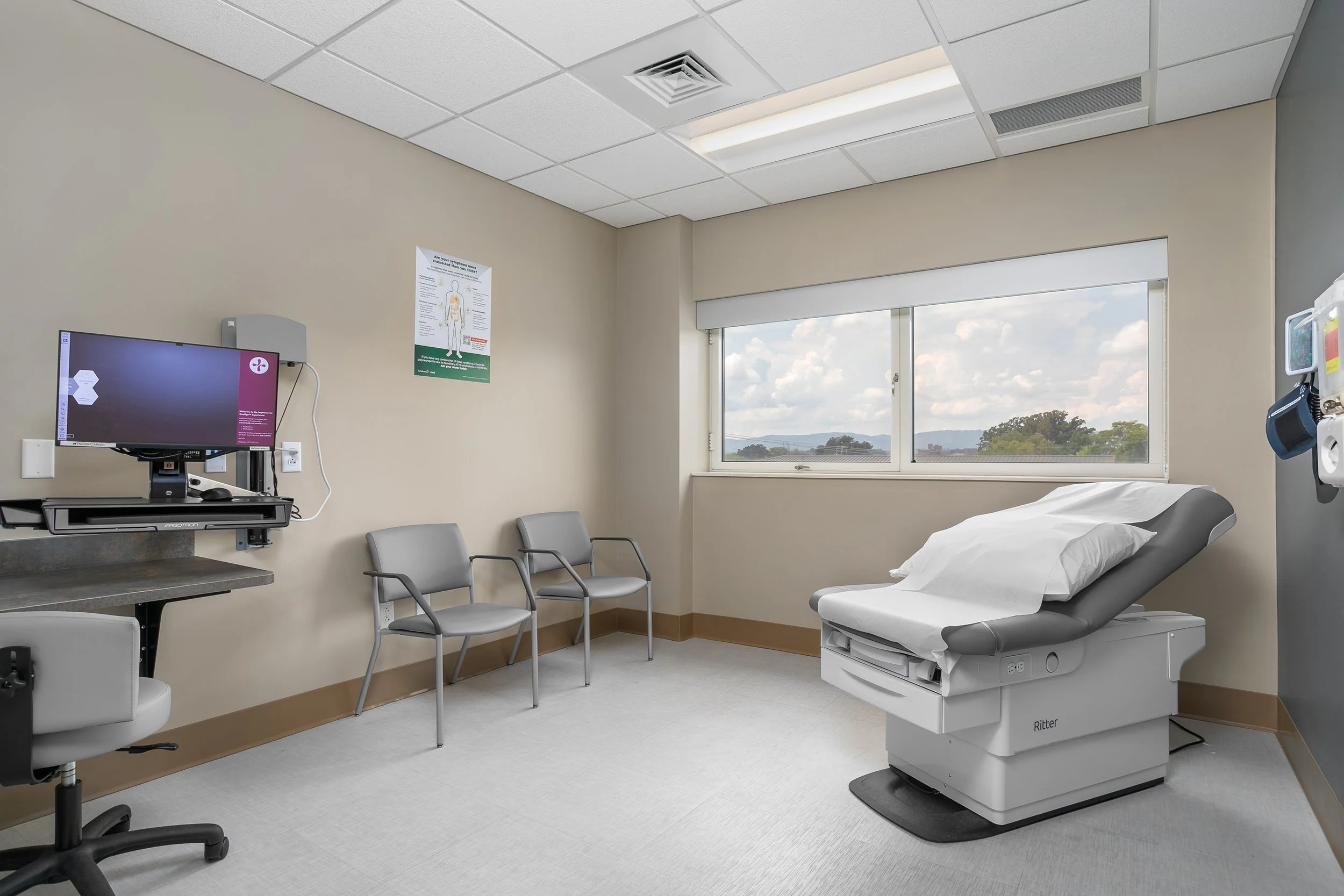 Chattanooga Heart Institute_Exam Room 1_TinkerMa_by 161 Photography.jpg