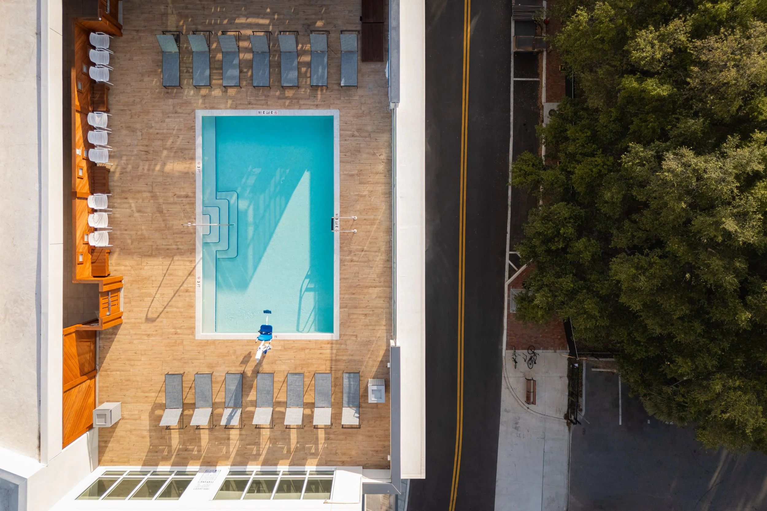 SHS_TPADS_4_poolrooftop_web.jpg