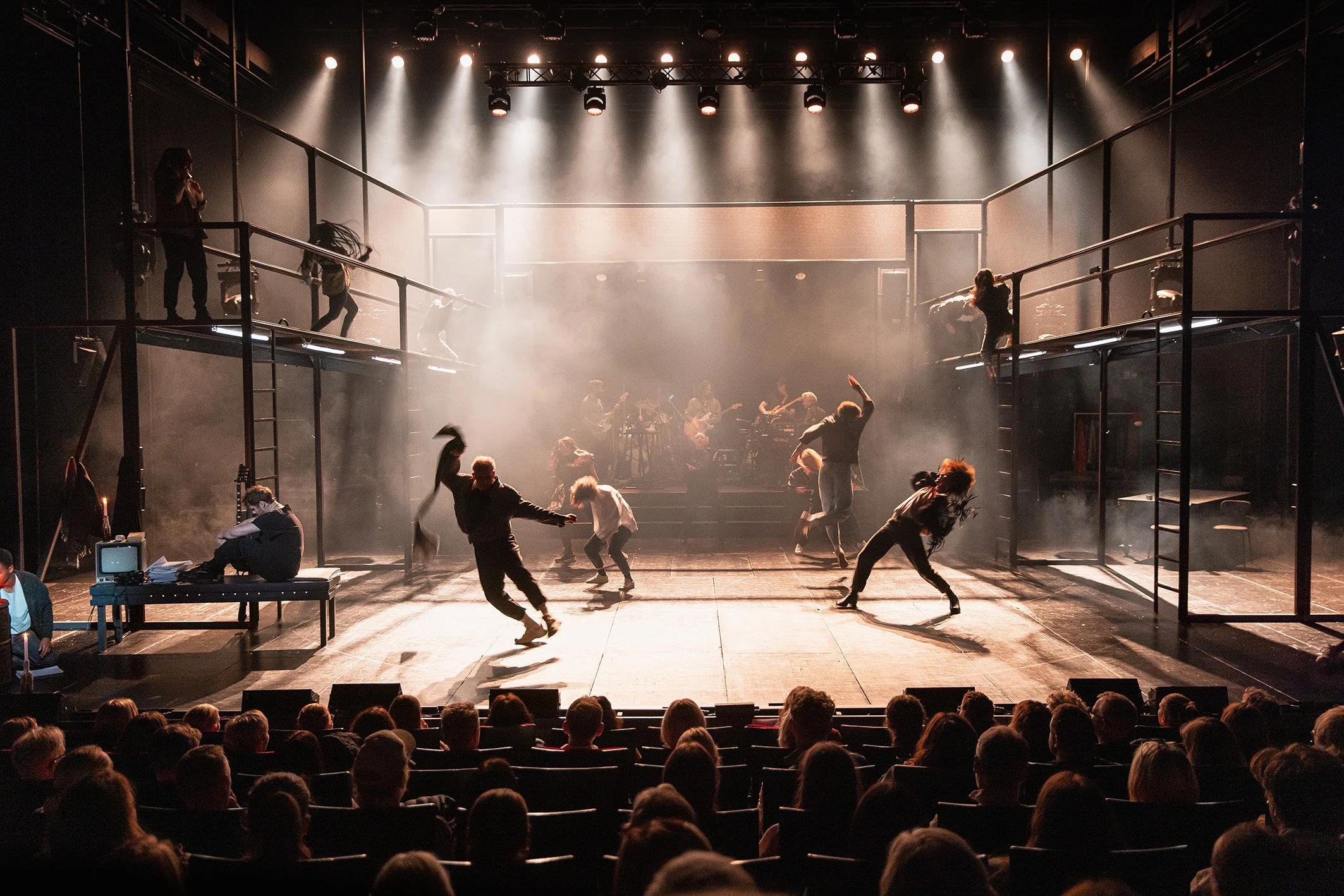 RENT118.jpg