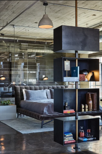 How Does a Lifestyle Designer in Venice, CA Balance Luxury, Simplicity, and Personal Style?