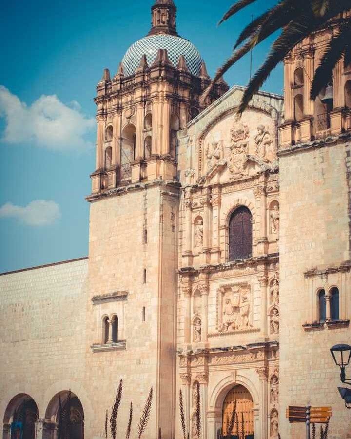 A Friday deep inside of the colorful streets, culture and warm people of Oaxaca. This place is more than a world class destination to ride bikes, Oaxaca City is beautiful and it has a vast variety of local art galleries, restaurants &amp; mezcalerias
