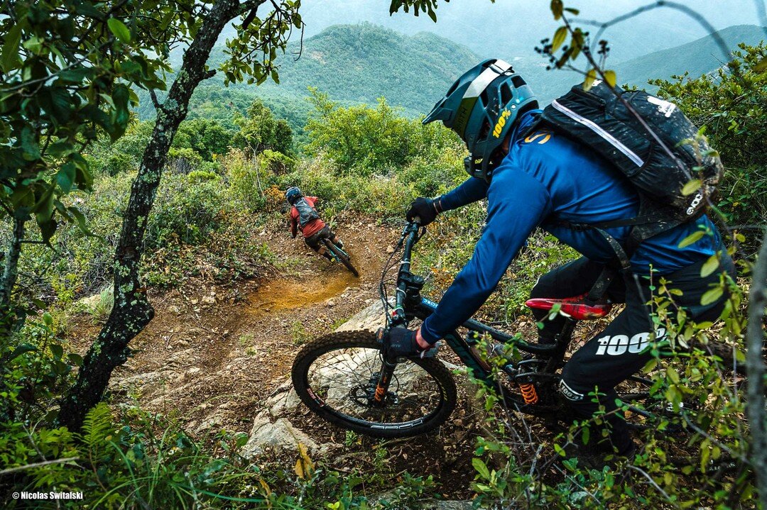 Two different generations of the sport in the middle of the fast train and down one of the steepest tracks in Oaxaca, Mexico. World-class stoked atheltes having a blast during TSN motivated us to keep developing the large trail system in the Northern