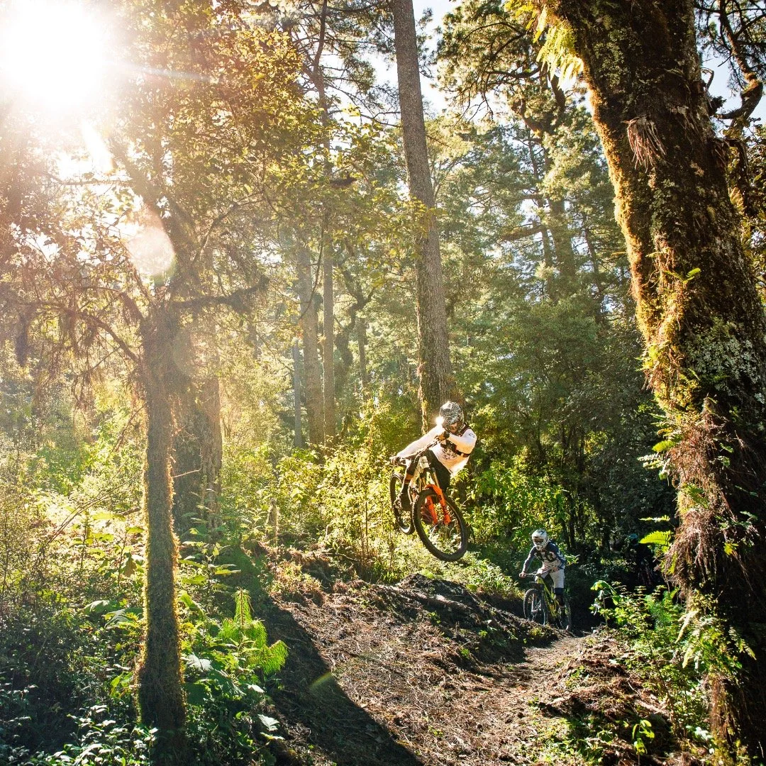 Riding in style at TSN! 

#TranSierraNorte #TSNExperience #TSN2026 #RideTSN #TSNTheRide

#MTBEnduro #EnduroMTB #MountainBikeLife #RideMore #EnduroLife #MTBLife #MTBAdventure #RideEnduro #SingletrackLife #BikeCulture

@nicoswit_photo