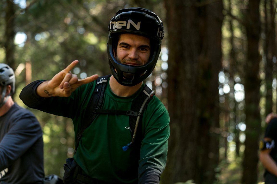 Essential mountain bike protective gear including helmet backpack and pads for the Transierra Norte enduro race