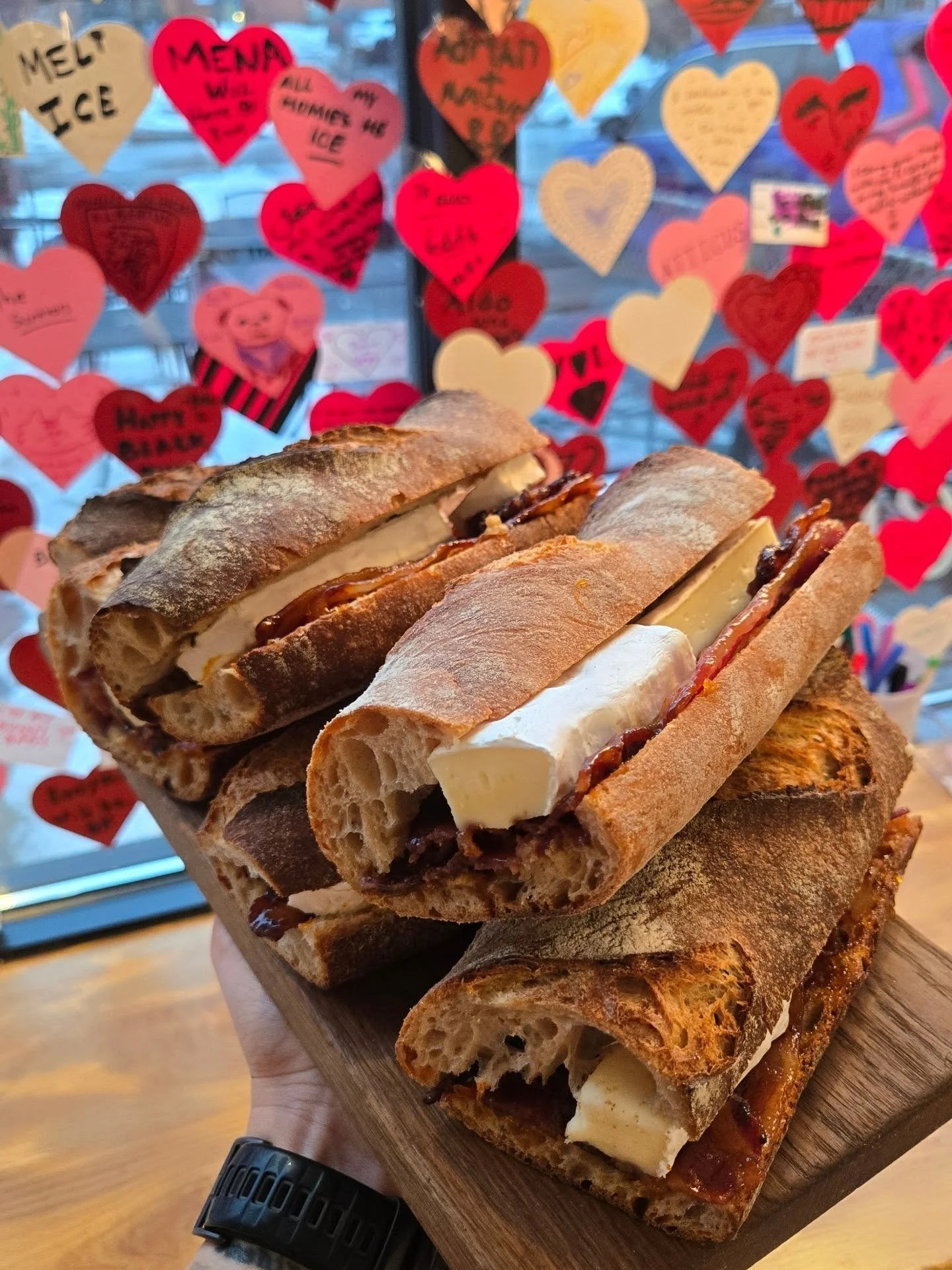 Bacon &amp; Baguettes 💕

This month's baguette of the month is 🥓🧀🥭
Bacon + Brie
@mysticcheeseco "Melinda Mae", candied maple bacon &amp; mango habanero jelly 

Available Friday &amp; Saturday at the market ✨️
Find them in the cold case 