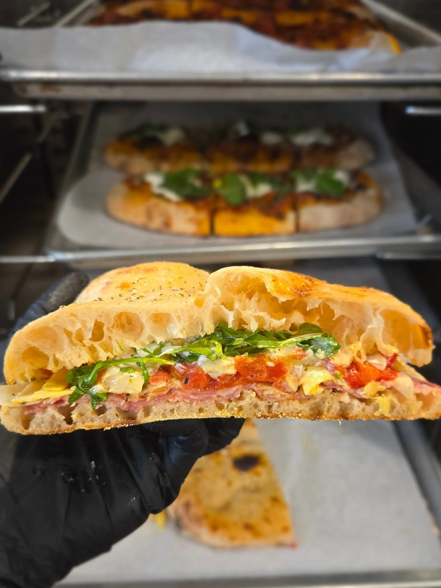 Weekend Panuzzo Special 🌞

Soppressata,  pecorino toscana, marinated peppers + artichokes,  stracciatella on @atticusbakery panuzzo bread 

Just hit the case! Get it before we eat them up ourselves!