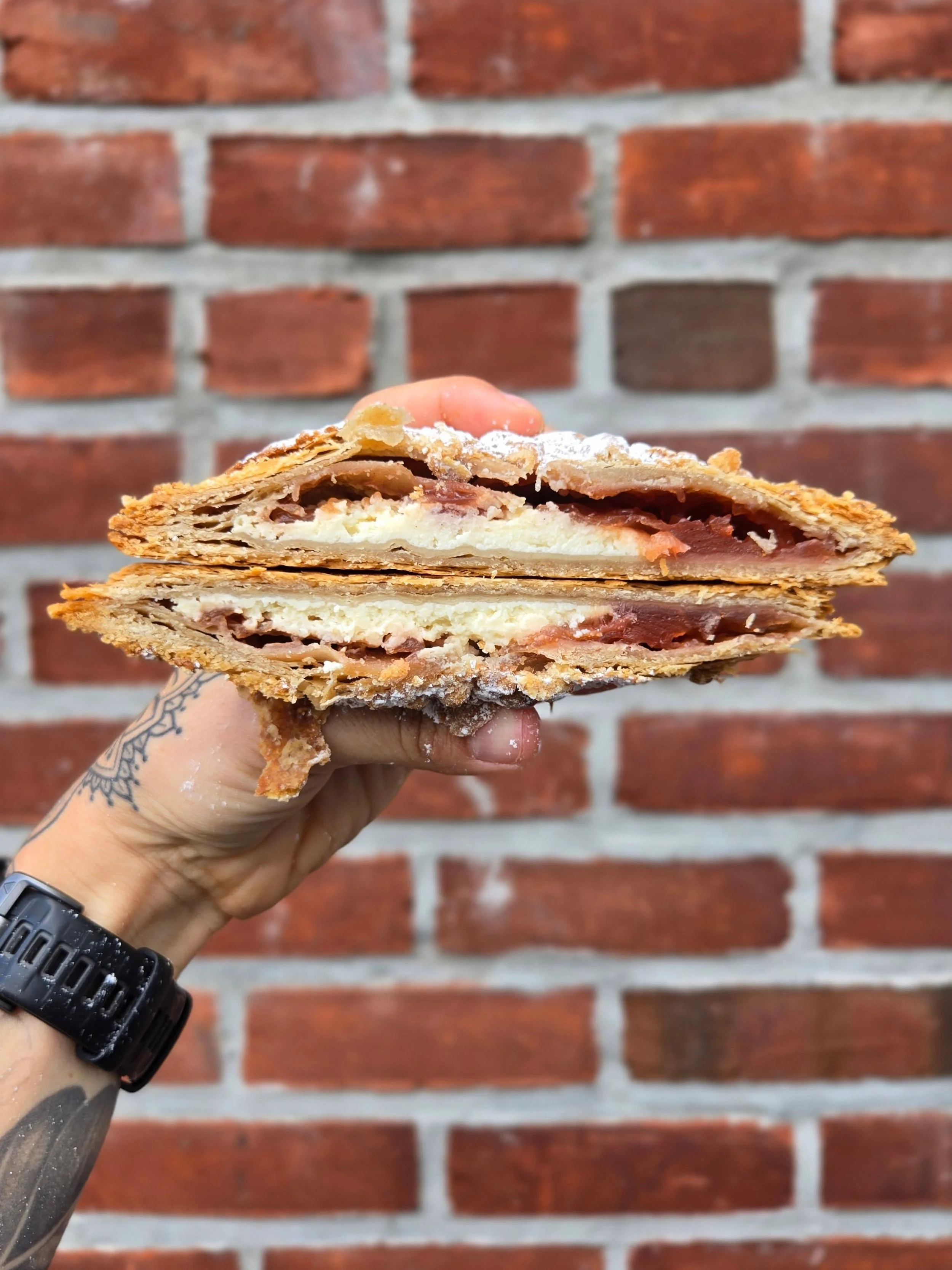 Berries &amp; Cream

This season's handpie is 🍓🍦 
Strawberry Rhubarb &amp; Cream Cheese

Flakey layers of crust made from @mainegrains whole wheat pastry flour, filled with jammy strawberry &amp; rhubarb &amp; sweetened cream cheese 

Try one today